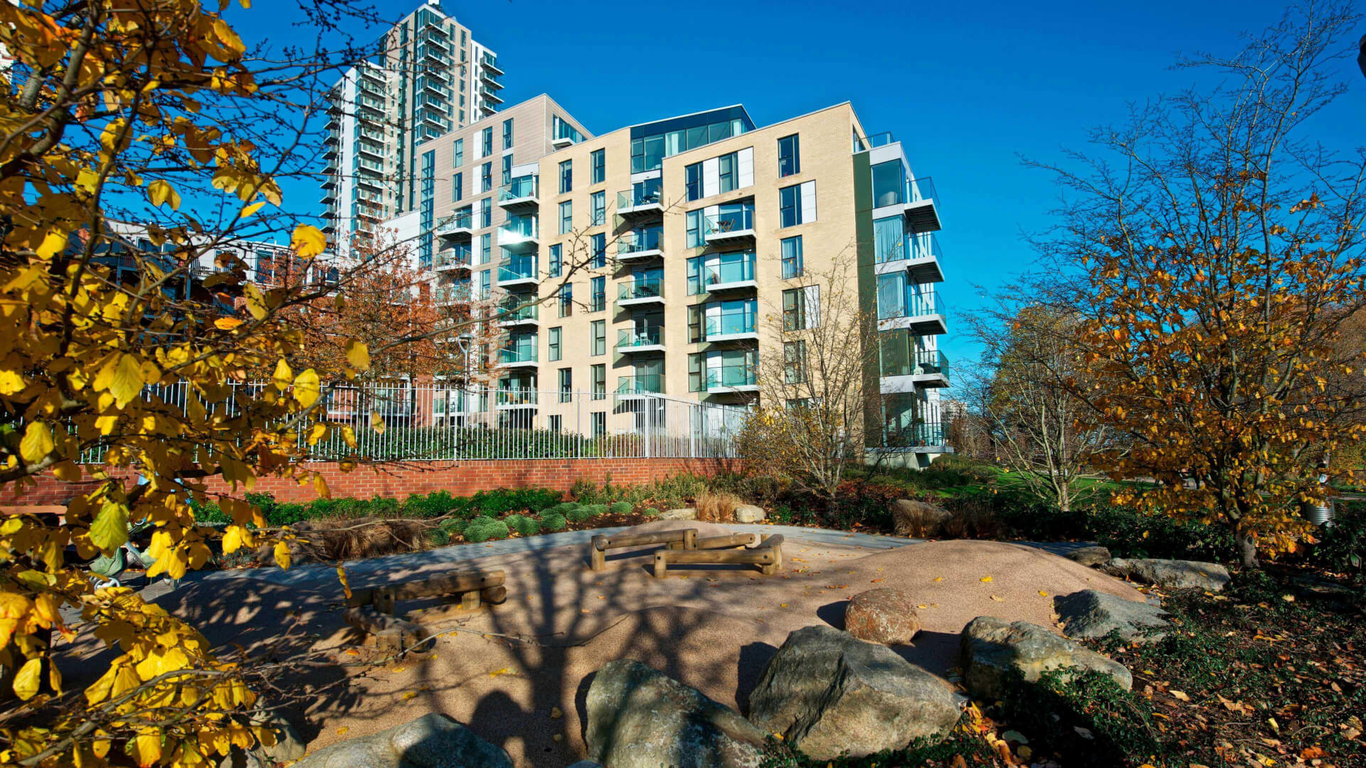 藍莎集團 - 英國樓盤、英國物業代理 | 英國買樓置業一站式服務