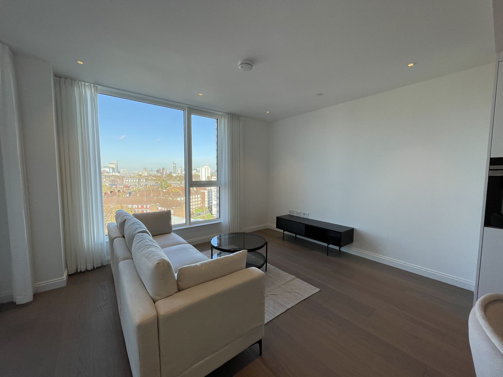 藍莎集團 | 英國置產一站式服務