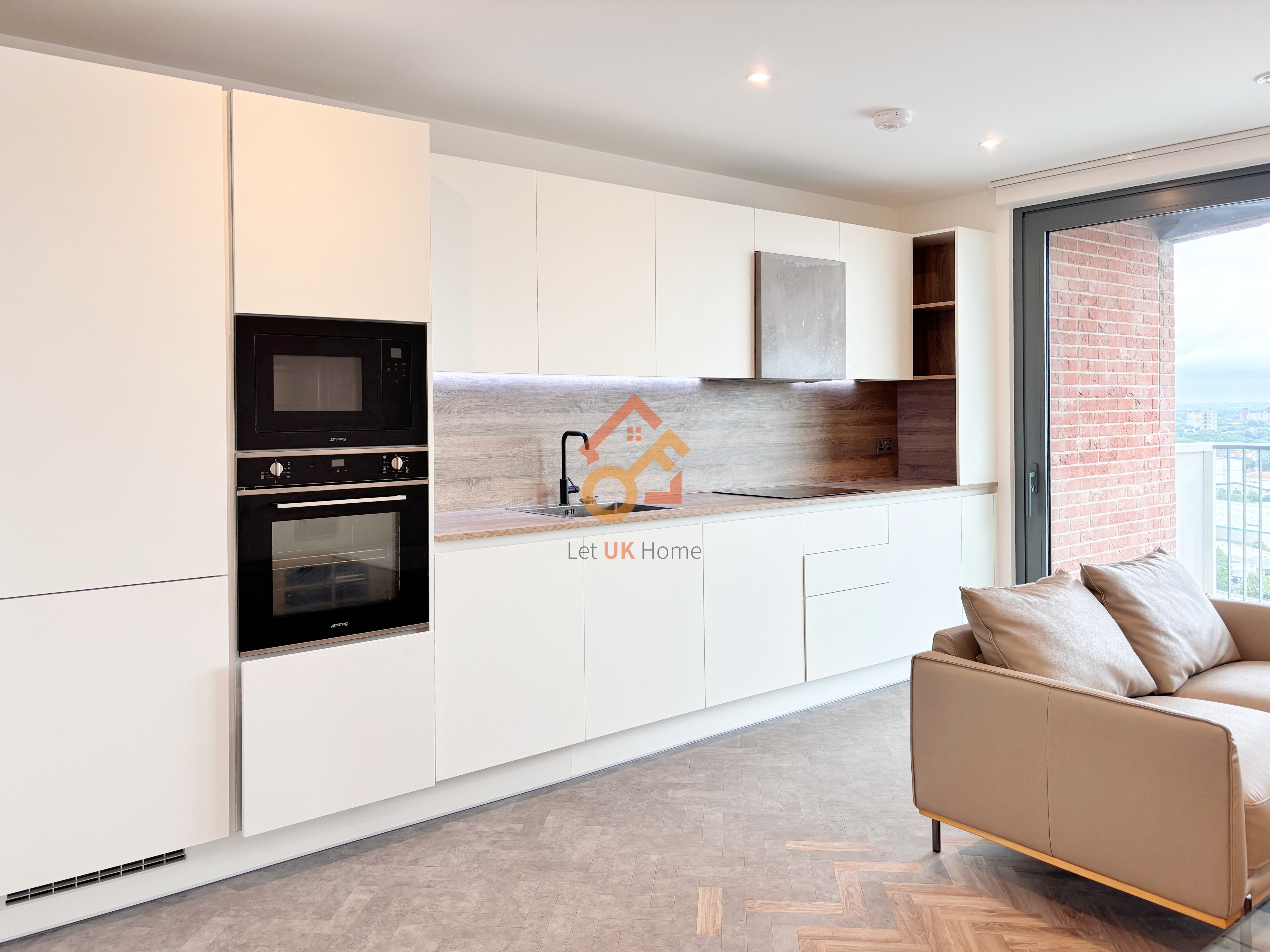 藍莎集團 | 英國置產一站式服務