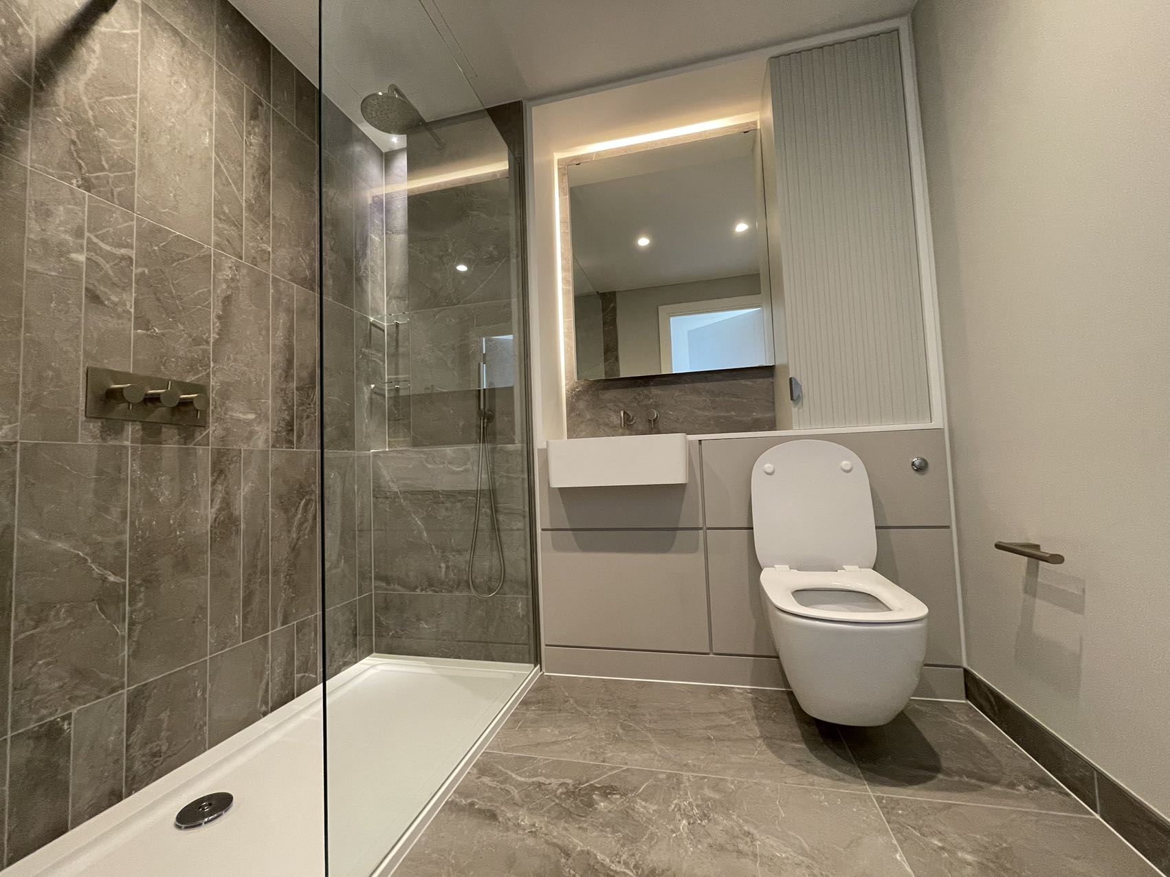 藍莎集團 | 英國置產一站式服務