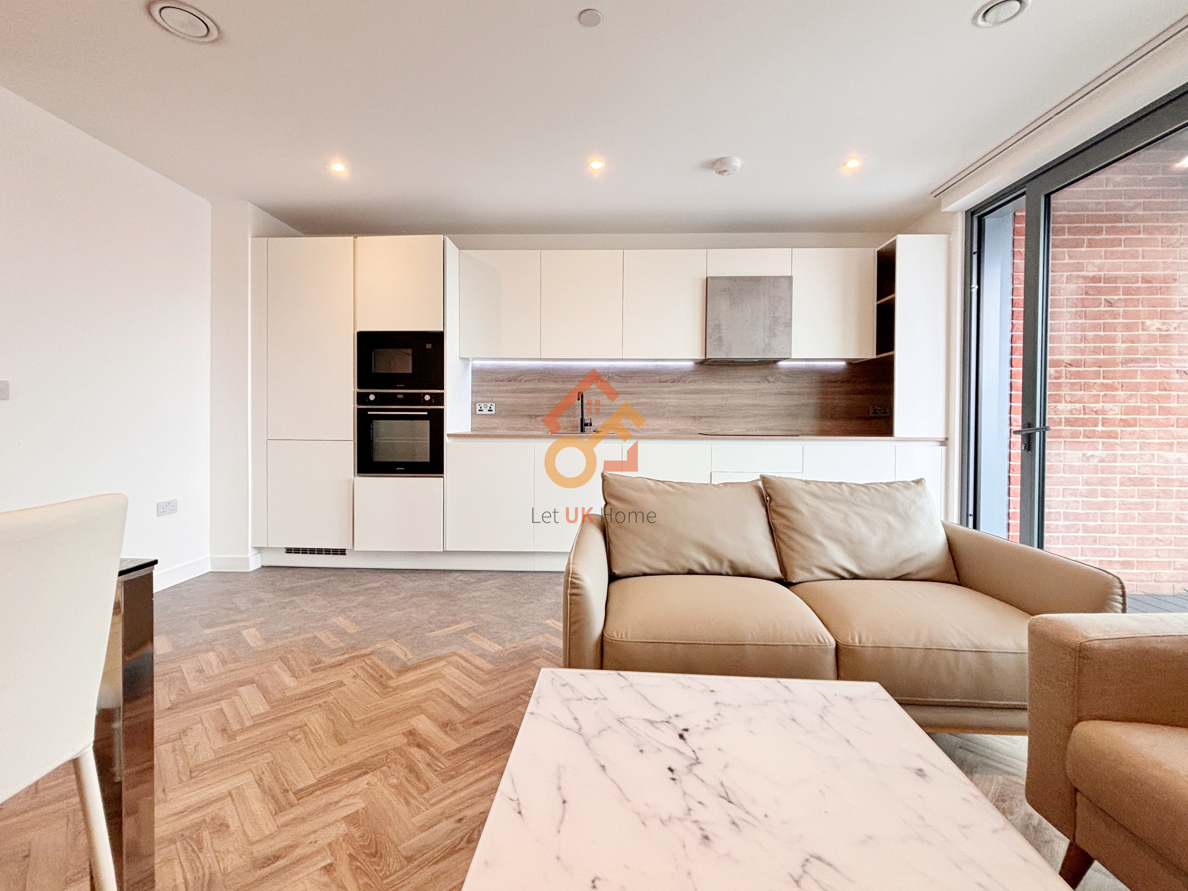 藍莎集團 | 英國置產一站式服務