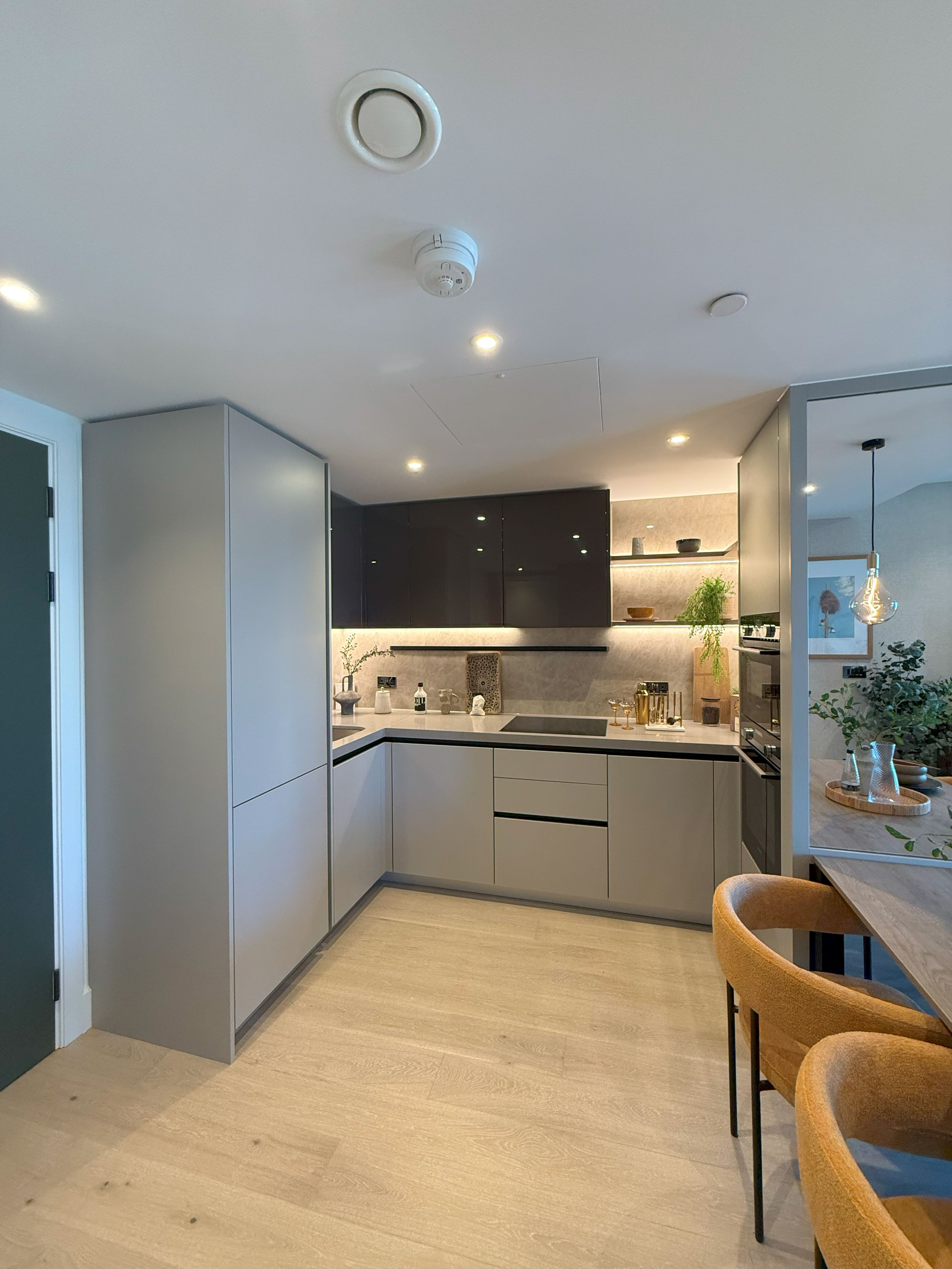 Lansha Group - UK Real Estate, UK Property Agency | One stop shop for buying and purchasing properties in the UK