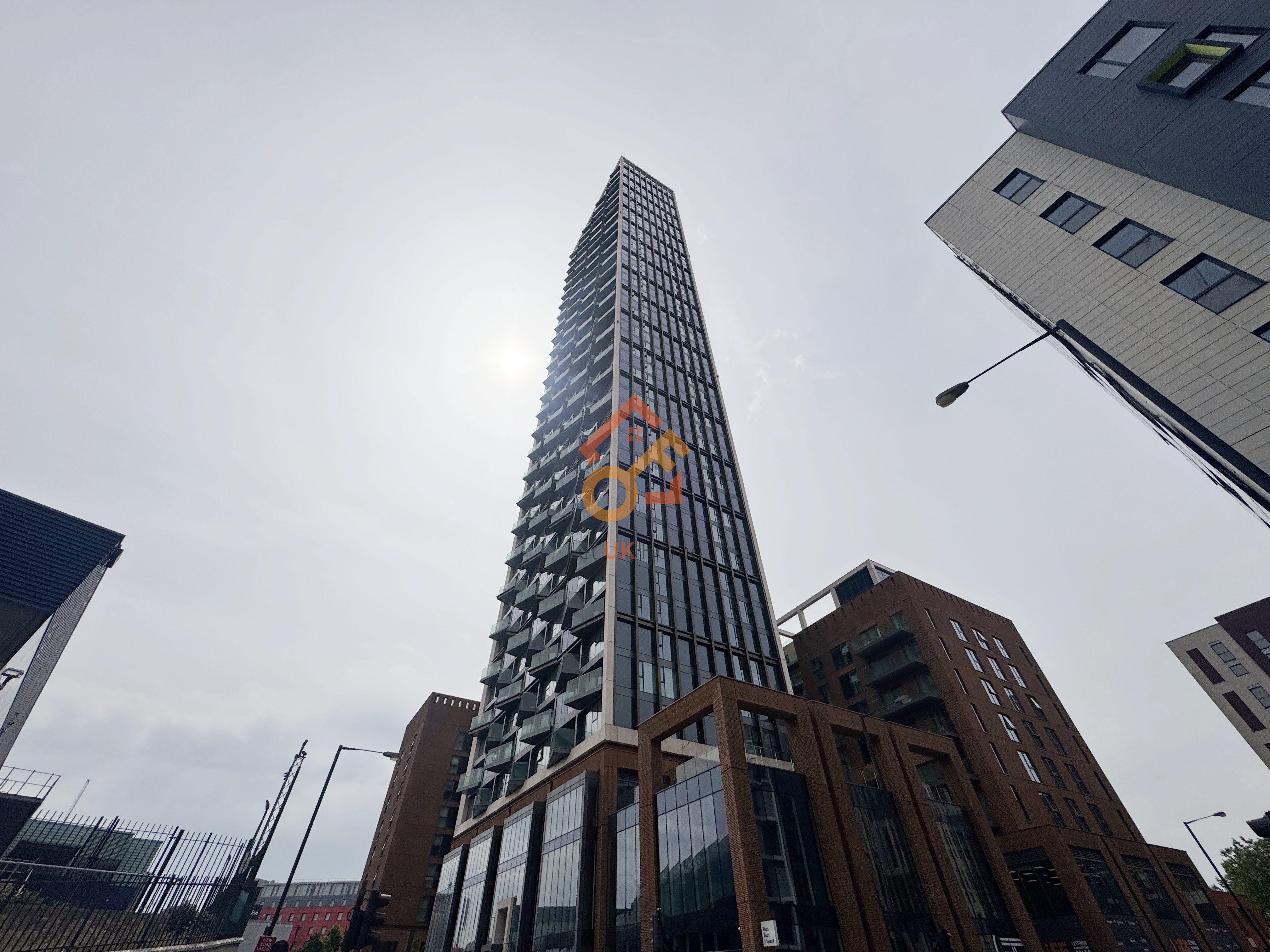 伦敦Acton•2房•Icon Tower 外立面