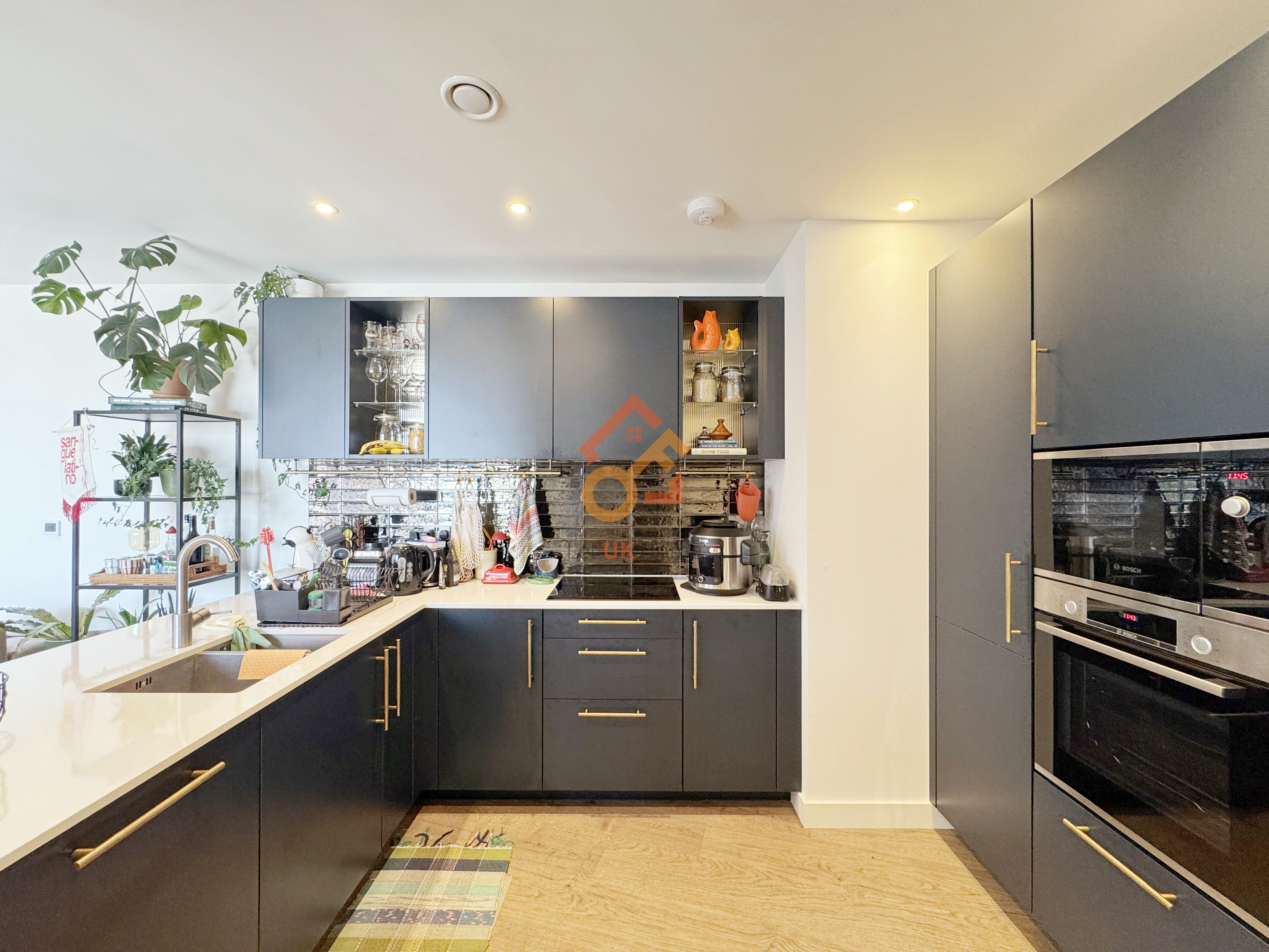 Lansha Group - UK Real Estate, UK Property Agency | One stop shop for buying and purchasing properties in the UK