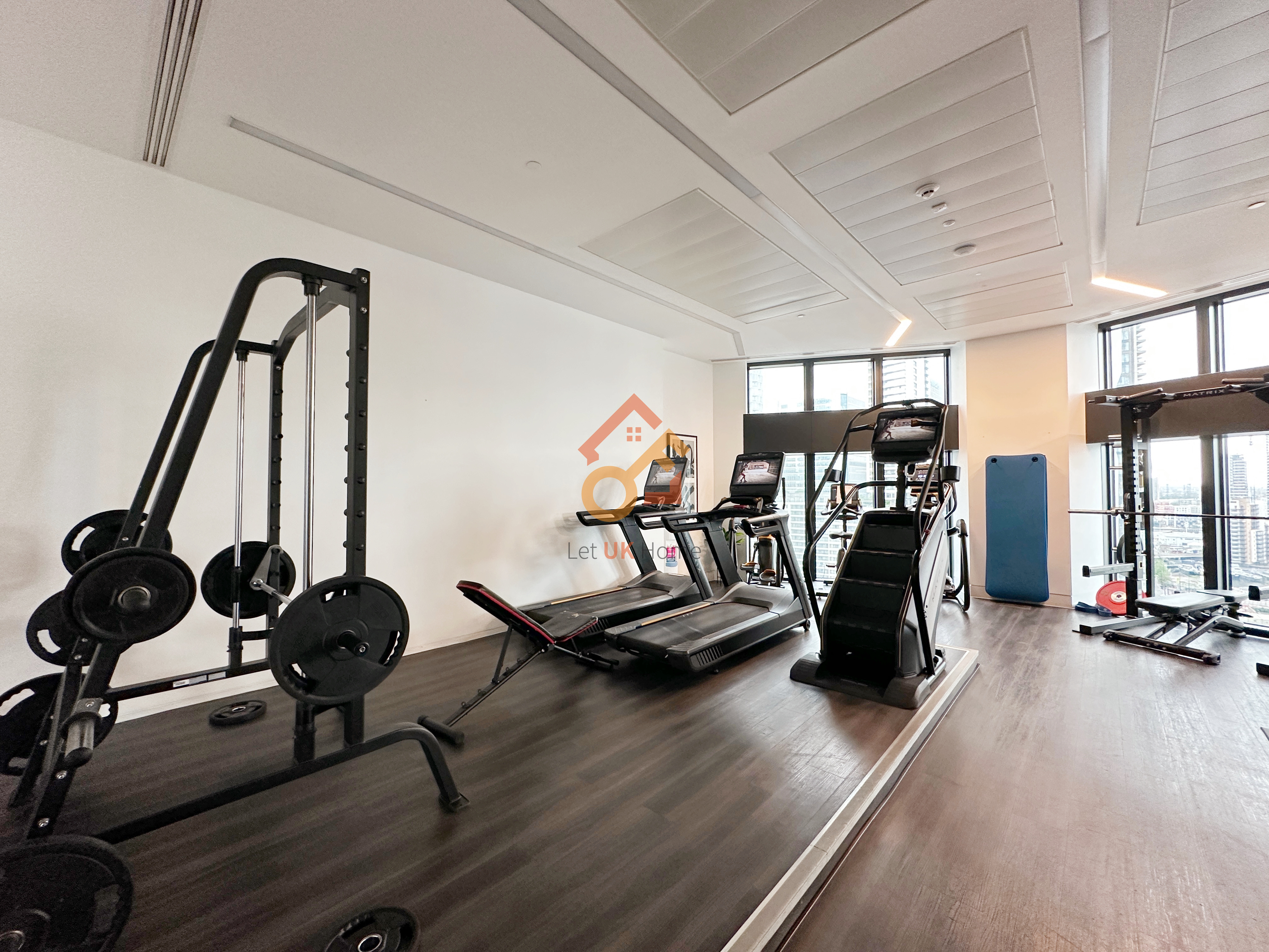 伦敦Canary Wharf·2房2卫·The Madison 项目配套