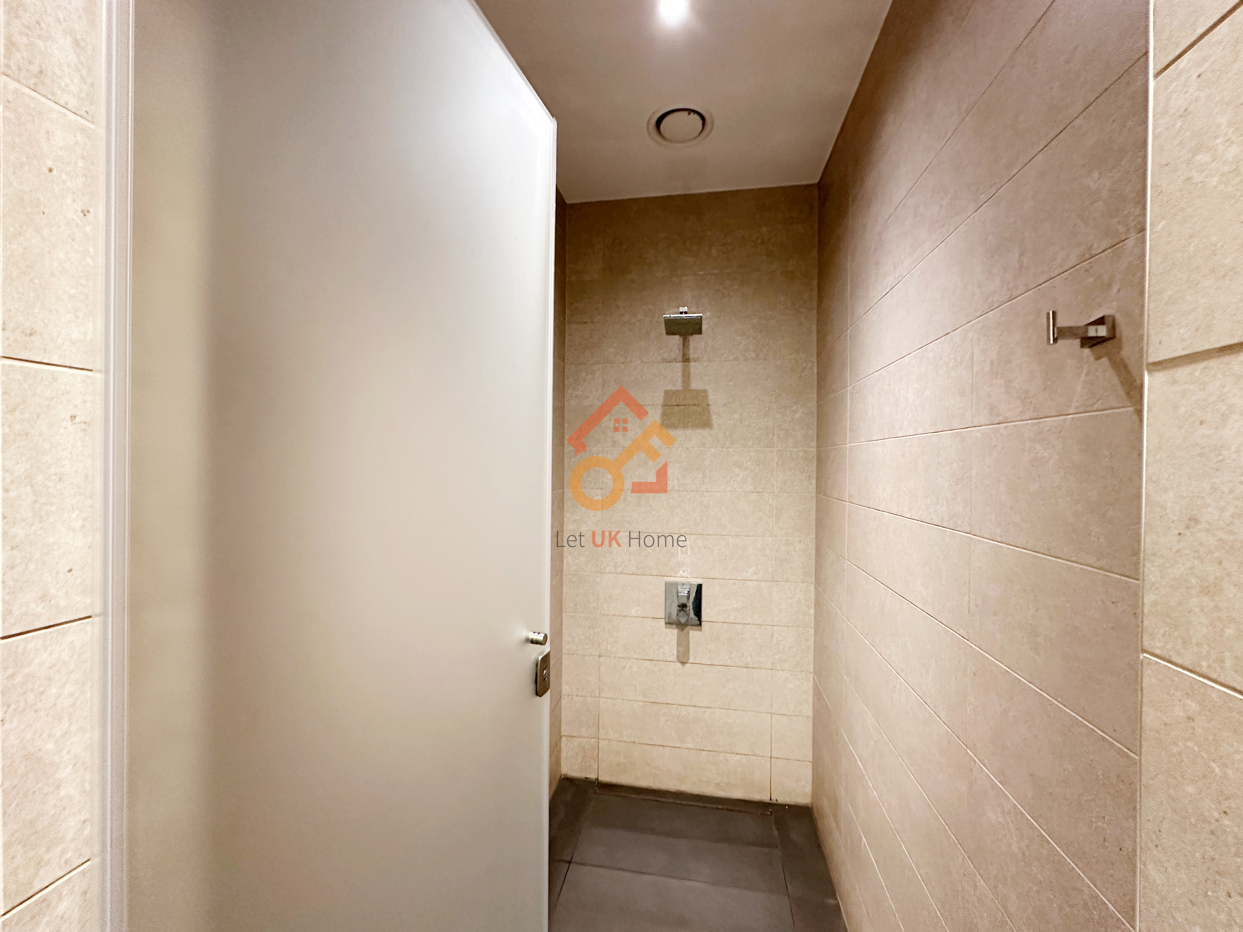 伦敦Canary Wharf·2房2卫·The Madison 项目配套