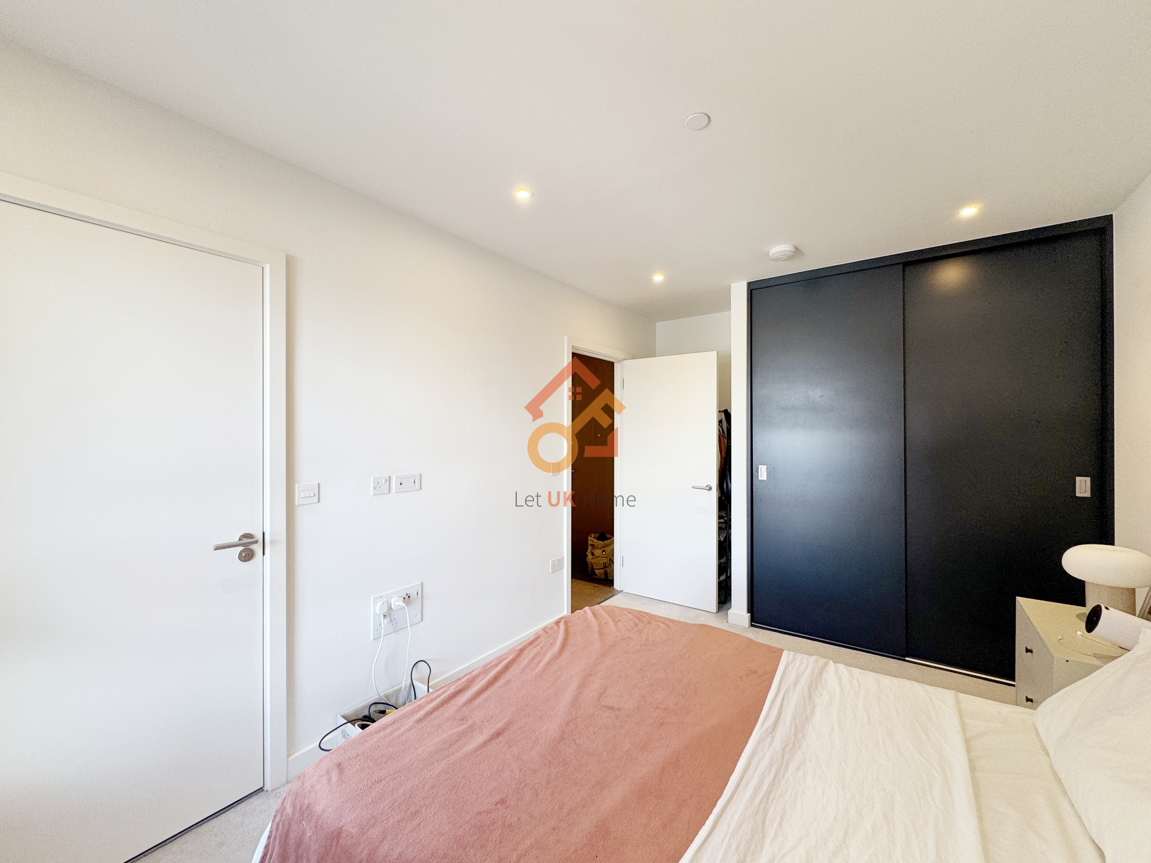 Lansha Group - UK Real Estate, UK Property Agency | One stop shop for buying and purchasing properties in the UK