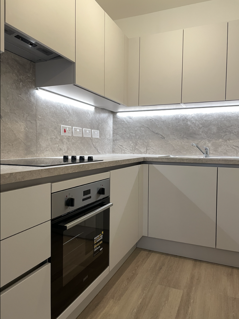 藍莎集團 - 英國樓盤、英國物業代理 | 英國買樓置業一站式服務