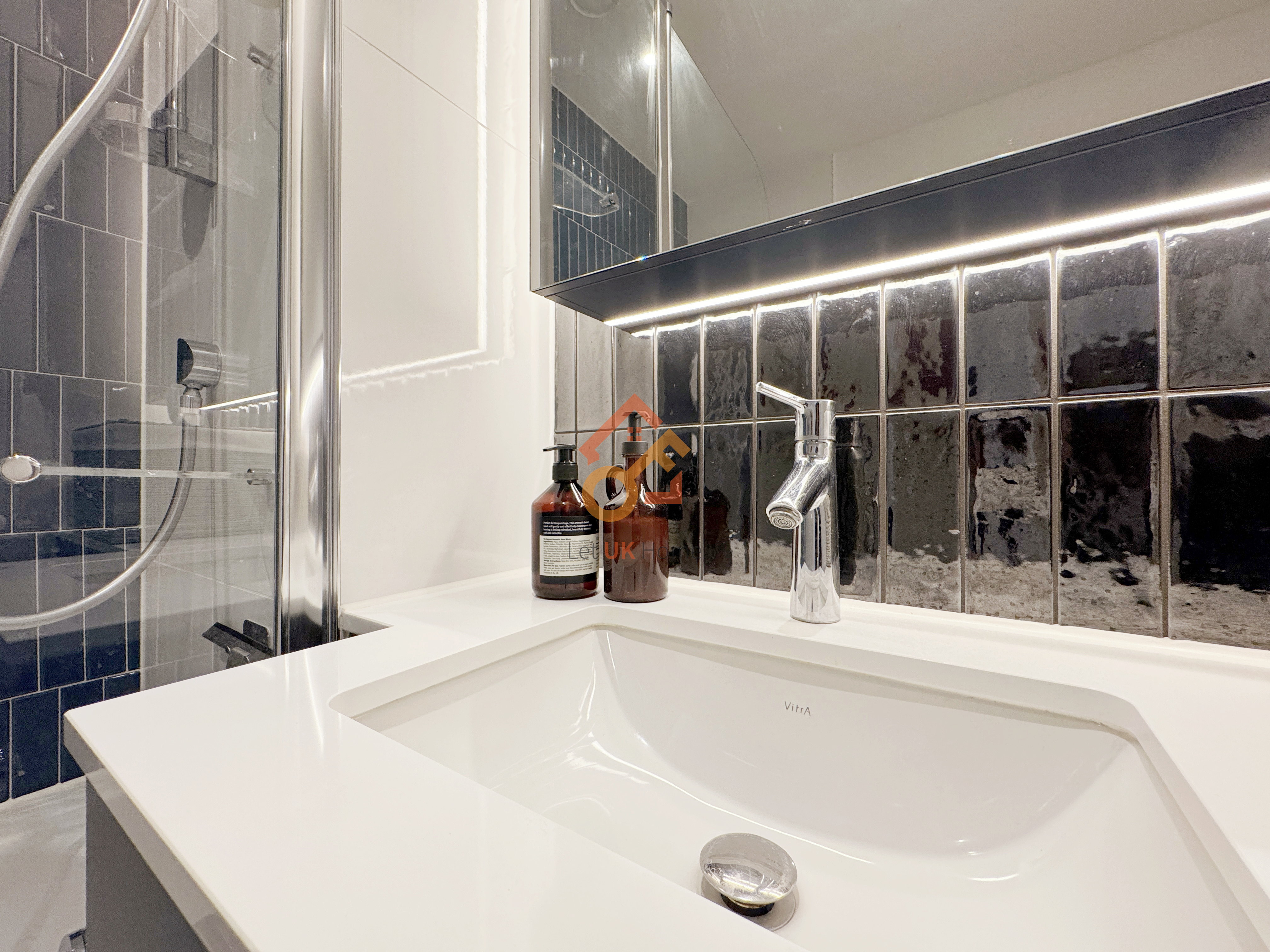 Lansha Group - UK Real Estate, UK Property Agency | One stop shop for buying and purchasing properties in the UK