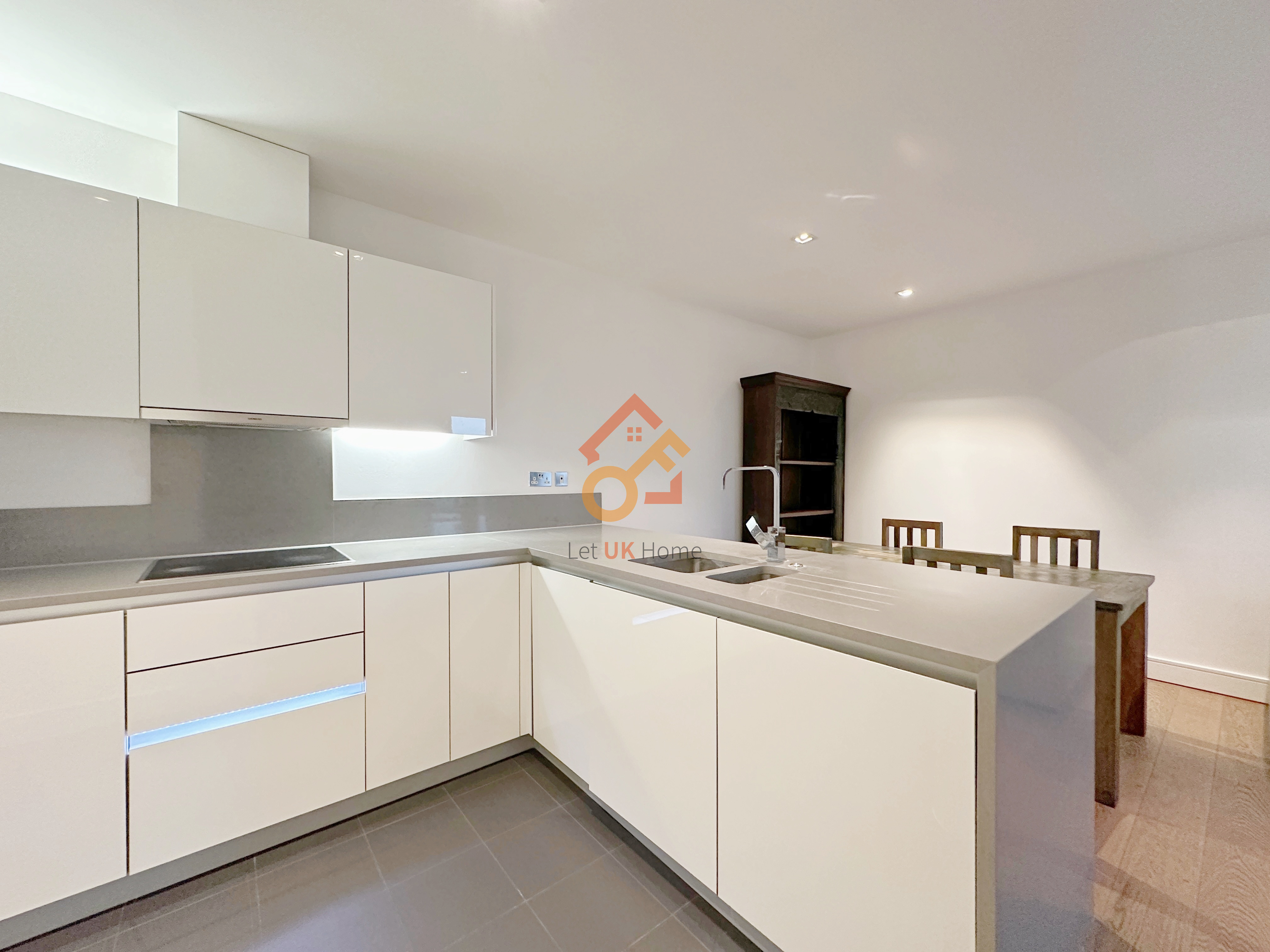 Lansha Group - UK Real Estate, UK Property Agency | One stop shop for buying and purchasing properties in the UK