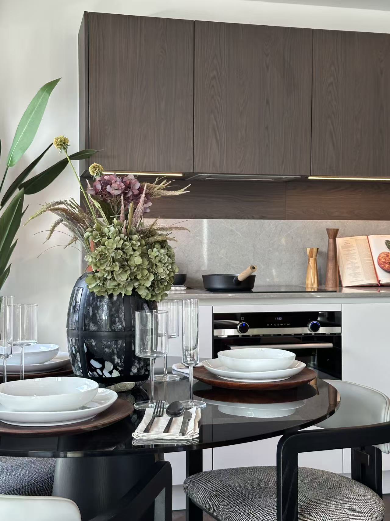 Lansha Group - UK Real Estate, UK Property Agency | One stop shop for buying and purchasing properties in the UK