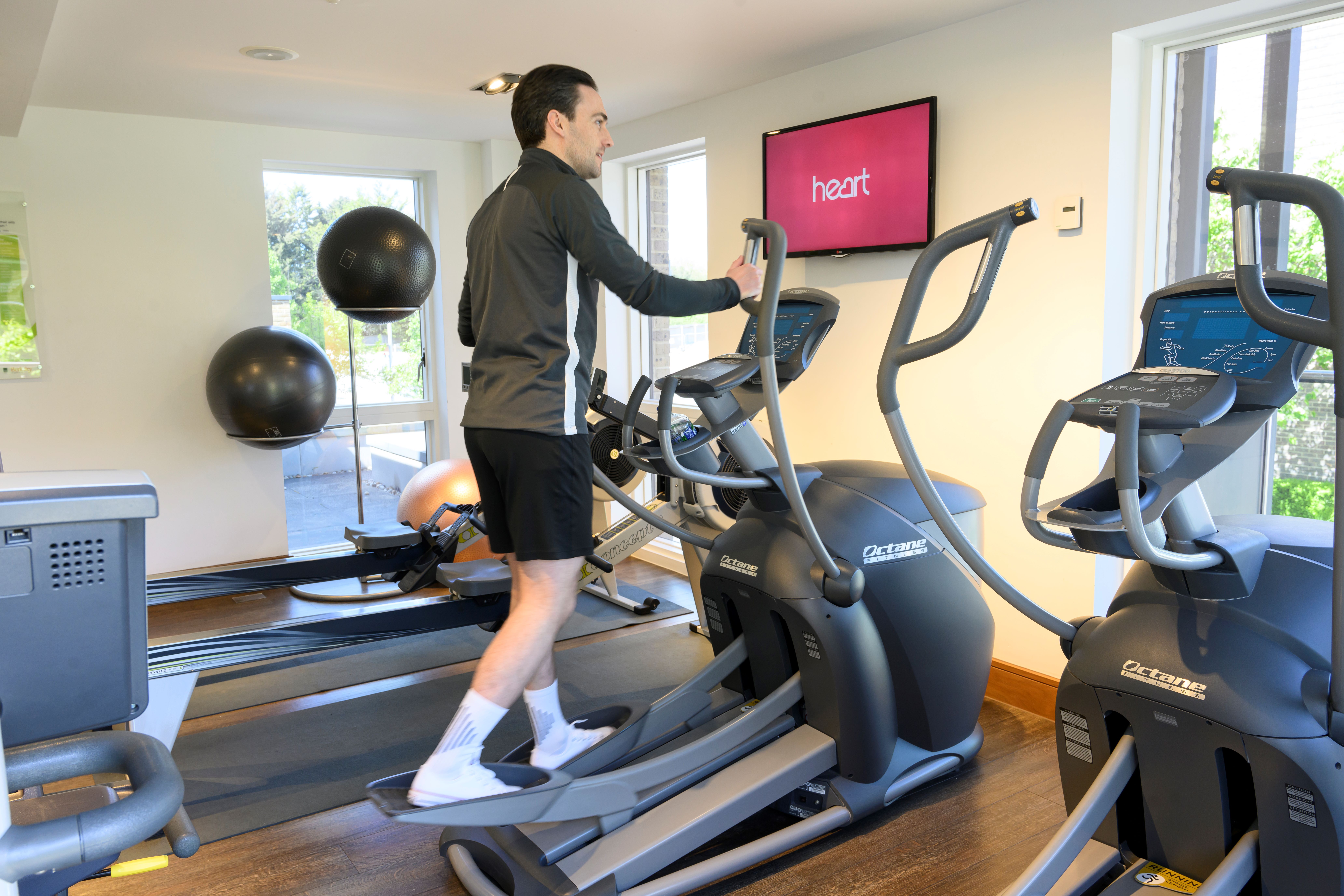 藍莎集團 - 英國樓盤、英國物業代理 | 英國買樓置業一站式服務