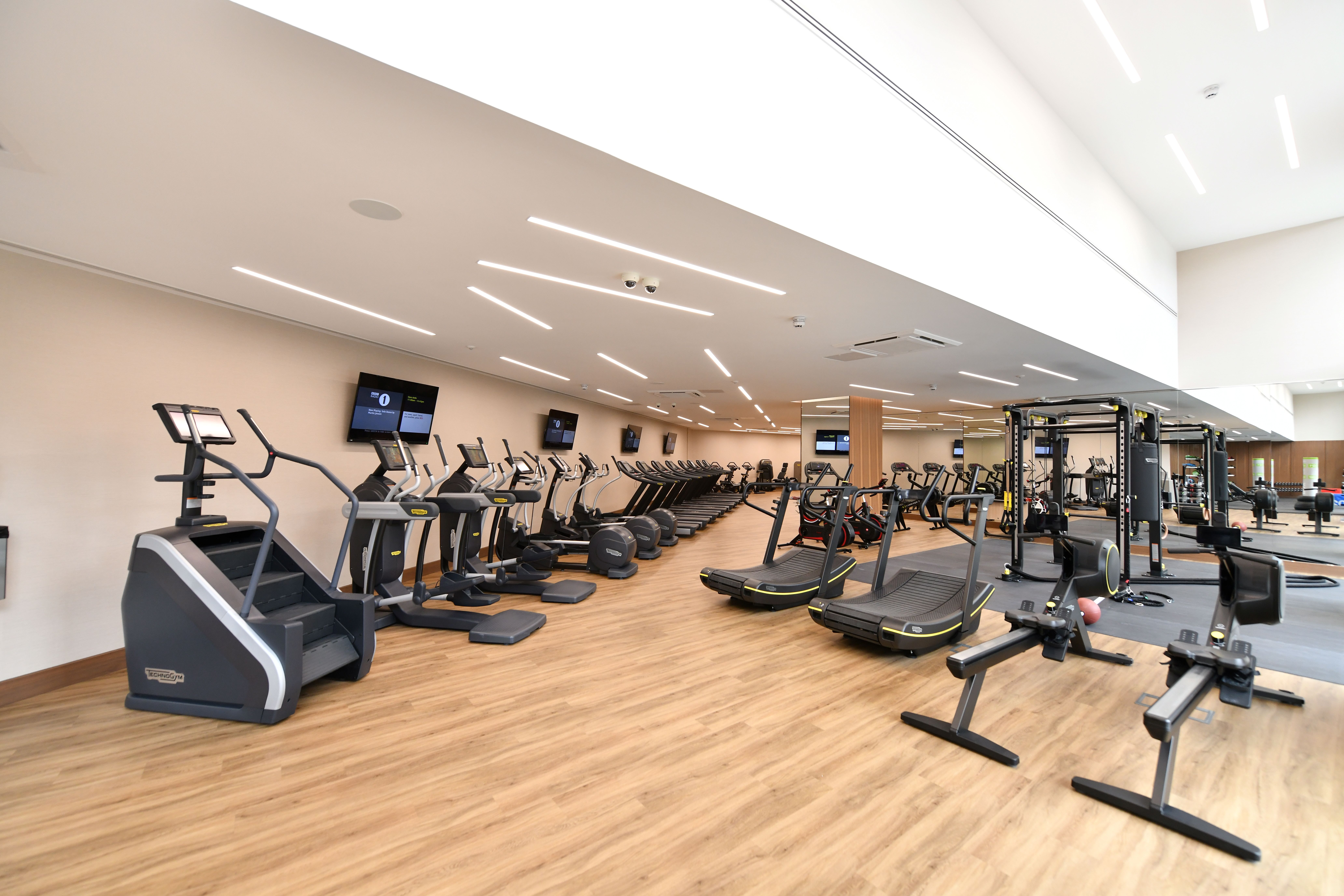 藍莎集團 - 英國樓盤、英國物業代理 | 英國買樓置業一站式服務