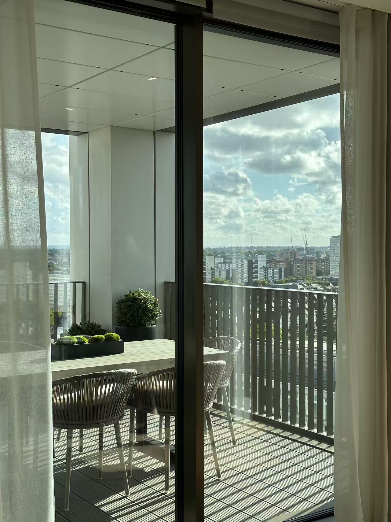 藍莎集團 | 英國置產一站式服務