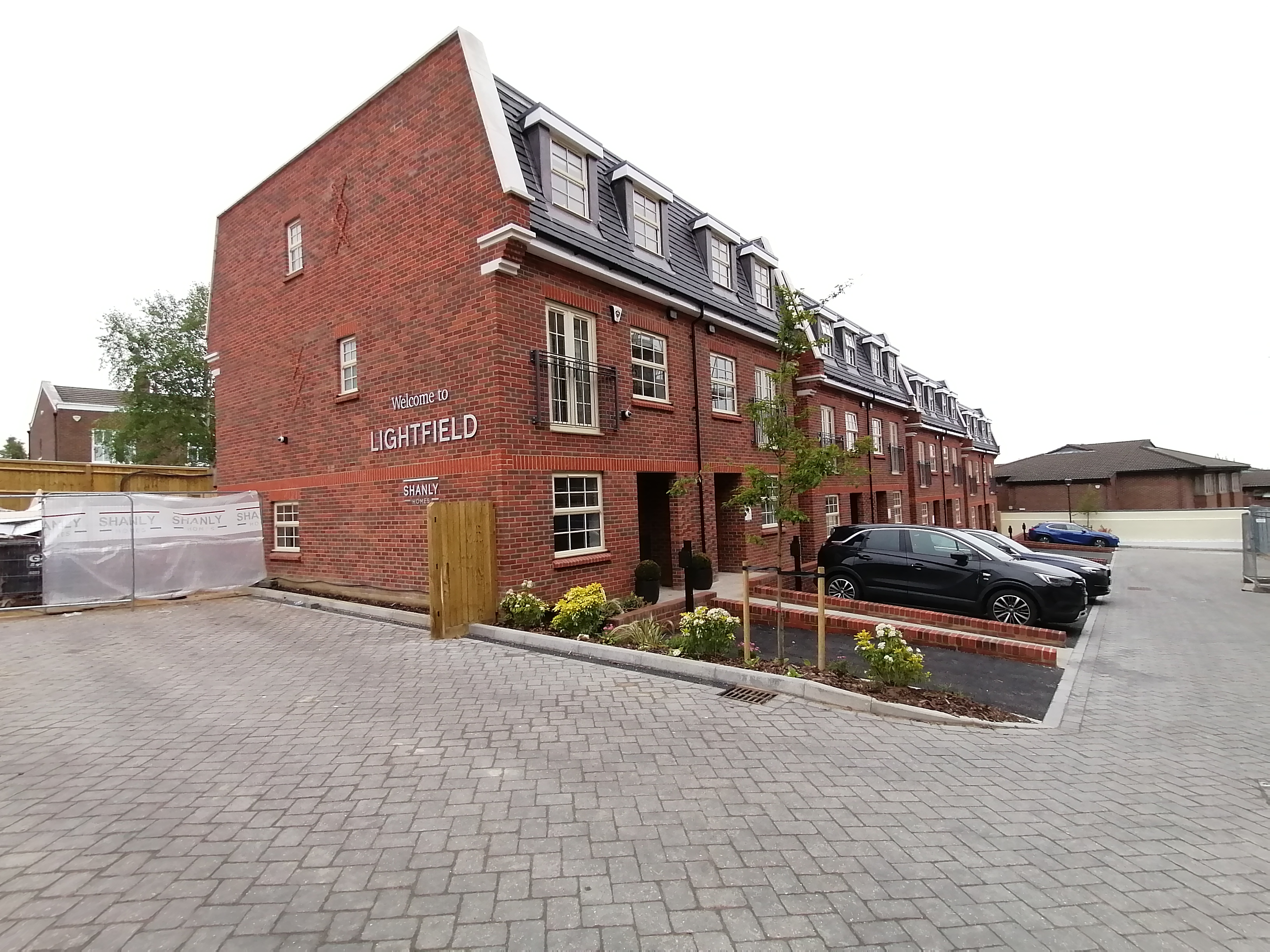 藍莎集團 | 英國置產一站式服務