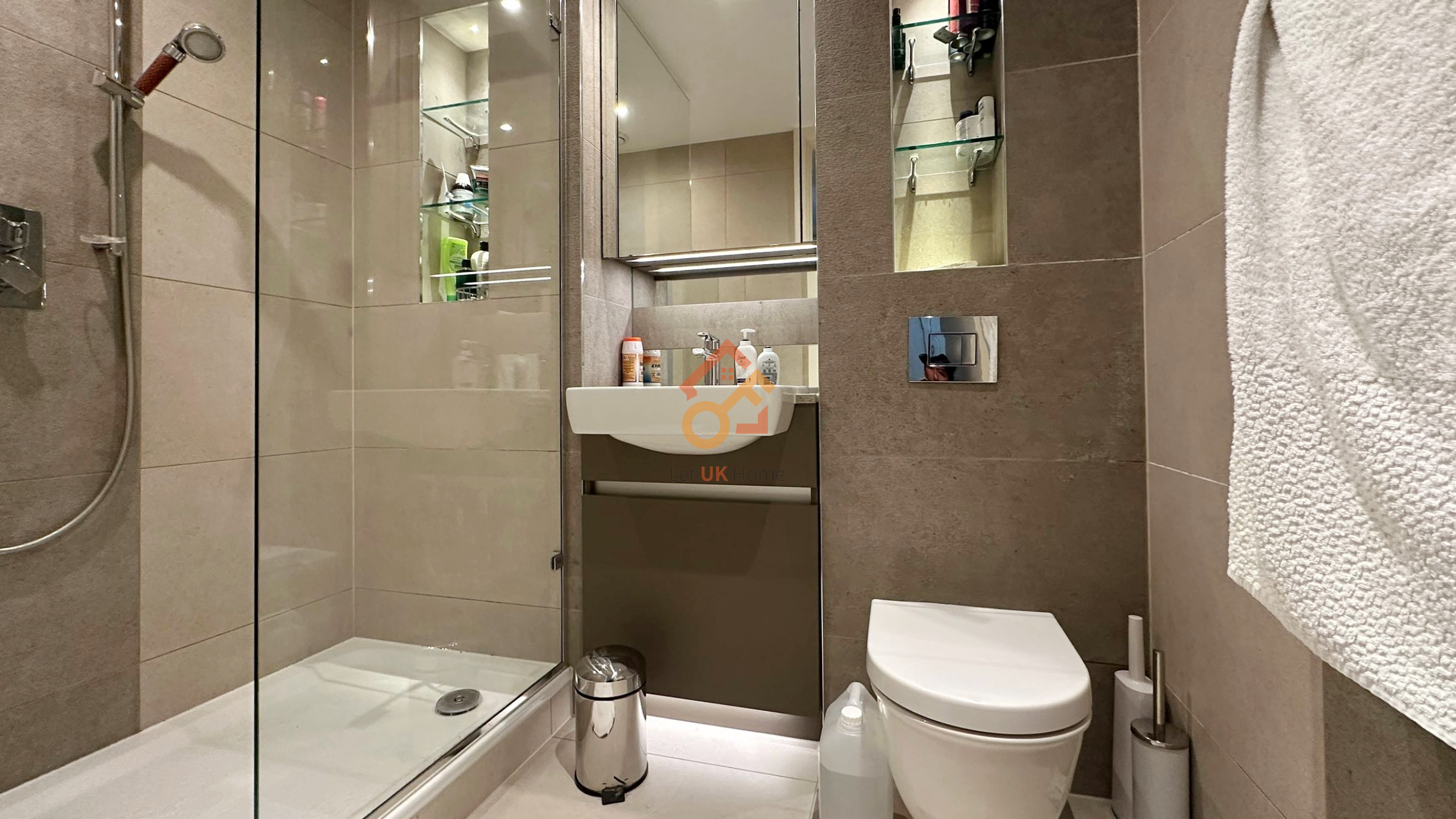 藍莎集團 - 英國樓盤、英國物業代理 | 英國買樓置業一站式服務