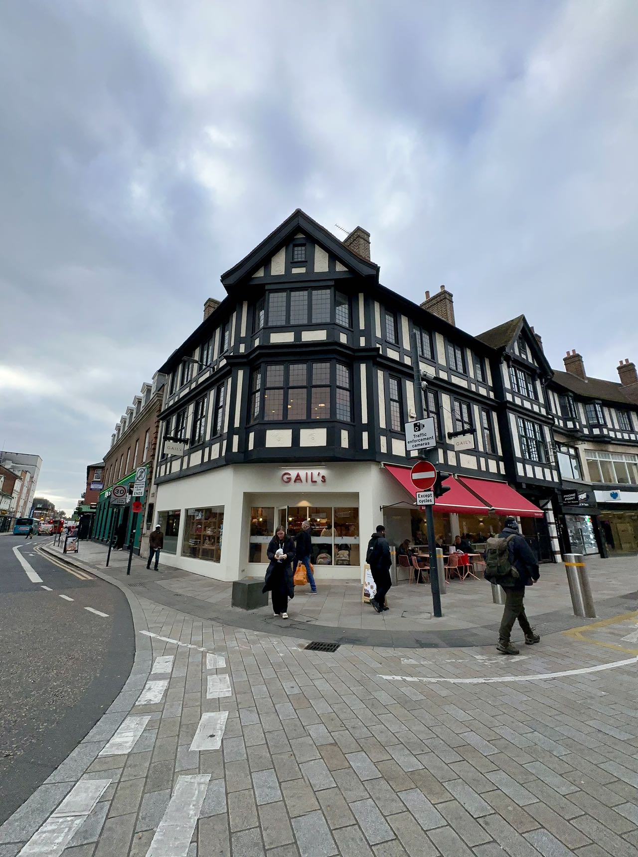 藍莎集團 - 英國樓盤、英國物業代理 | 英國買樓置業一站式服務