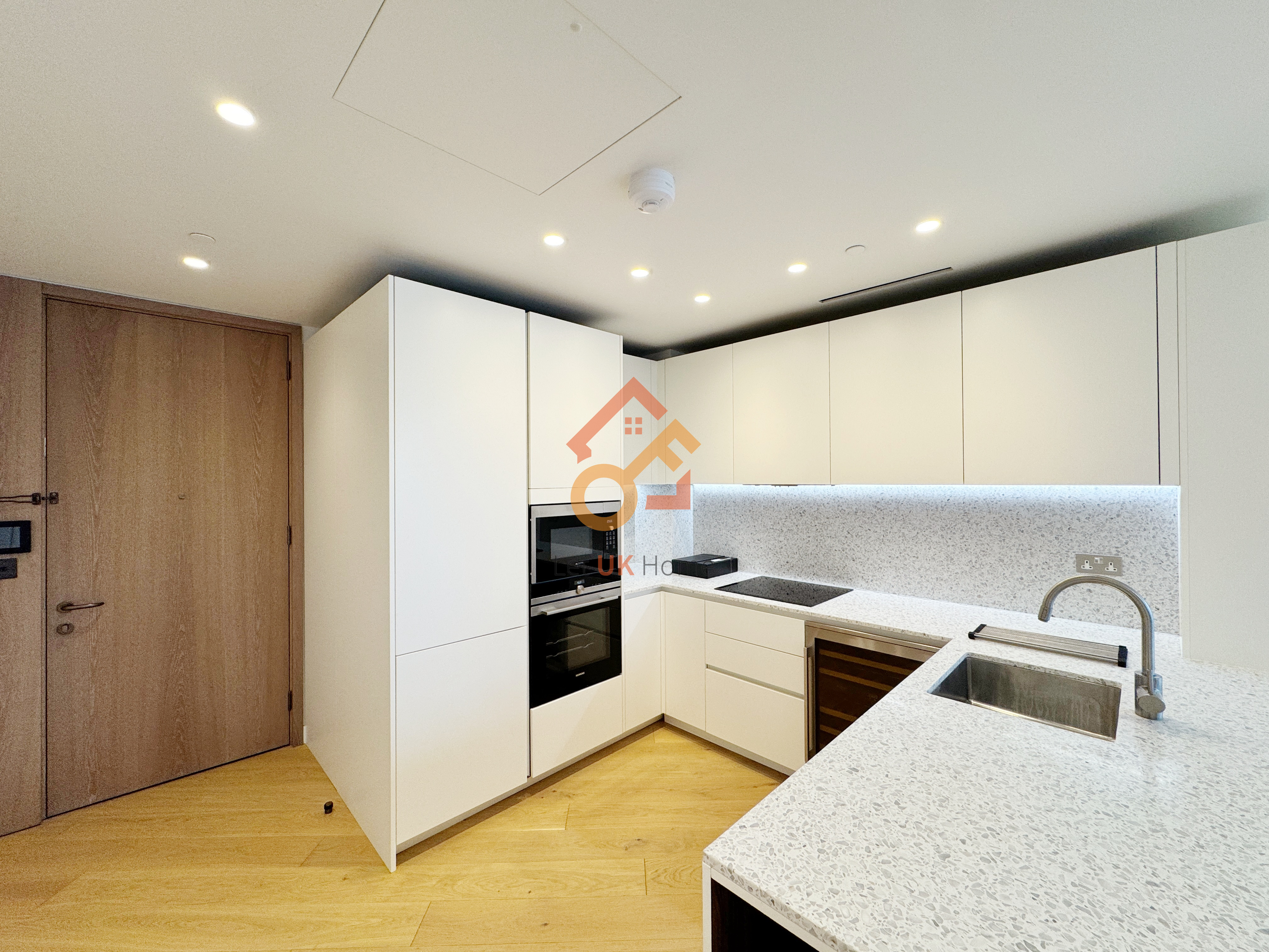 伦敦White City·2房·Wood Crescent 房源图片