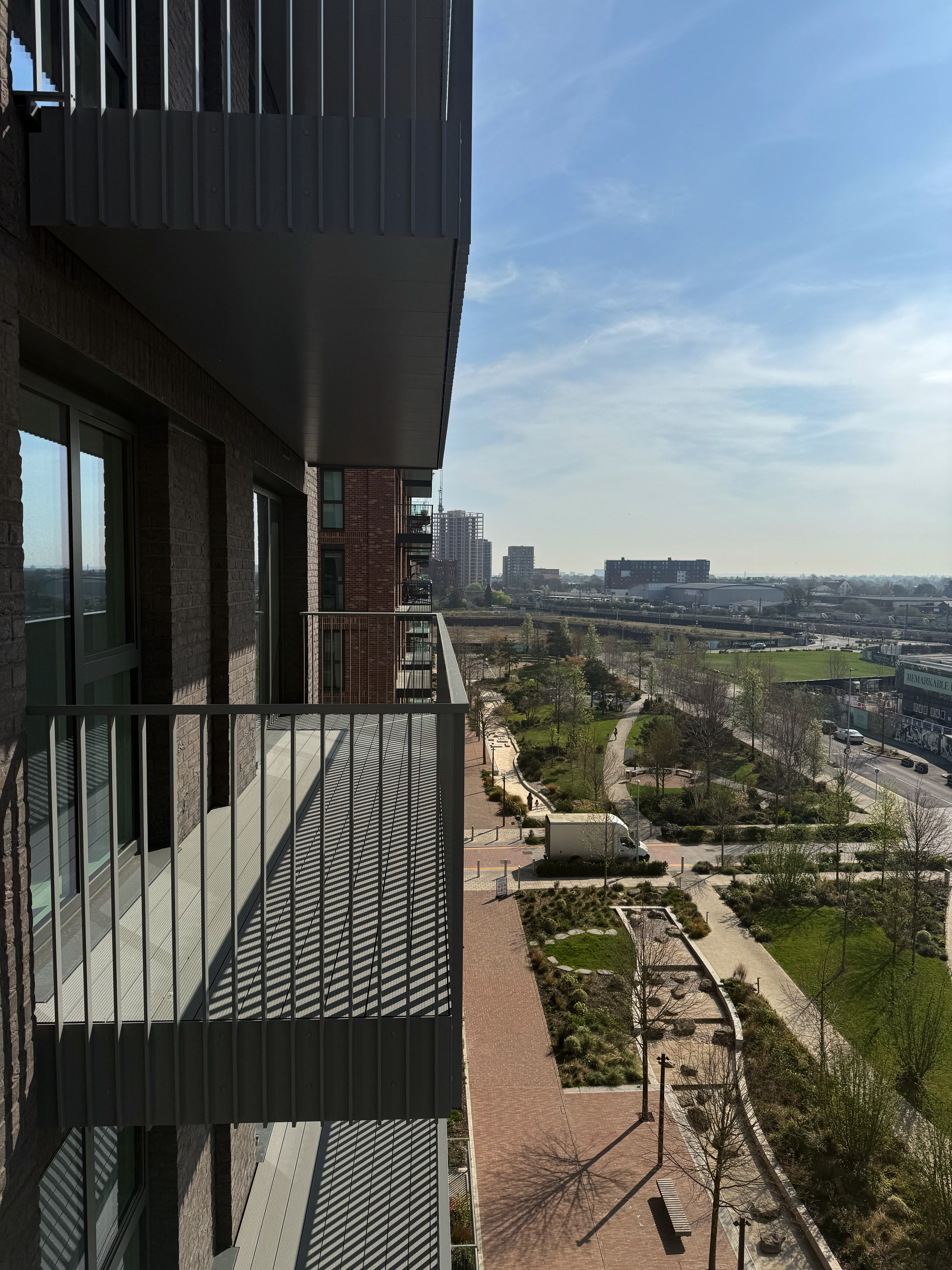 藍莎集團 - 英國樓盤、英國物業代理 | 英國買樓置業一站式服務