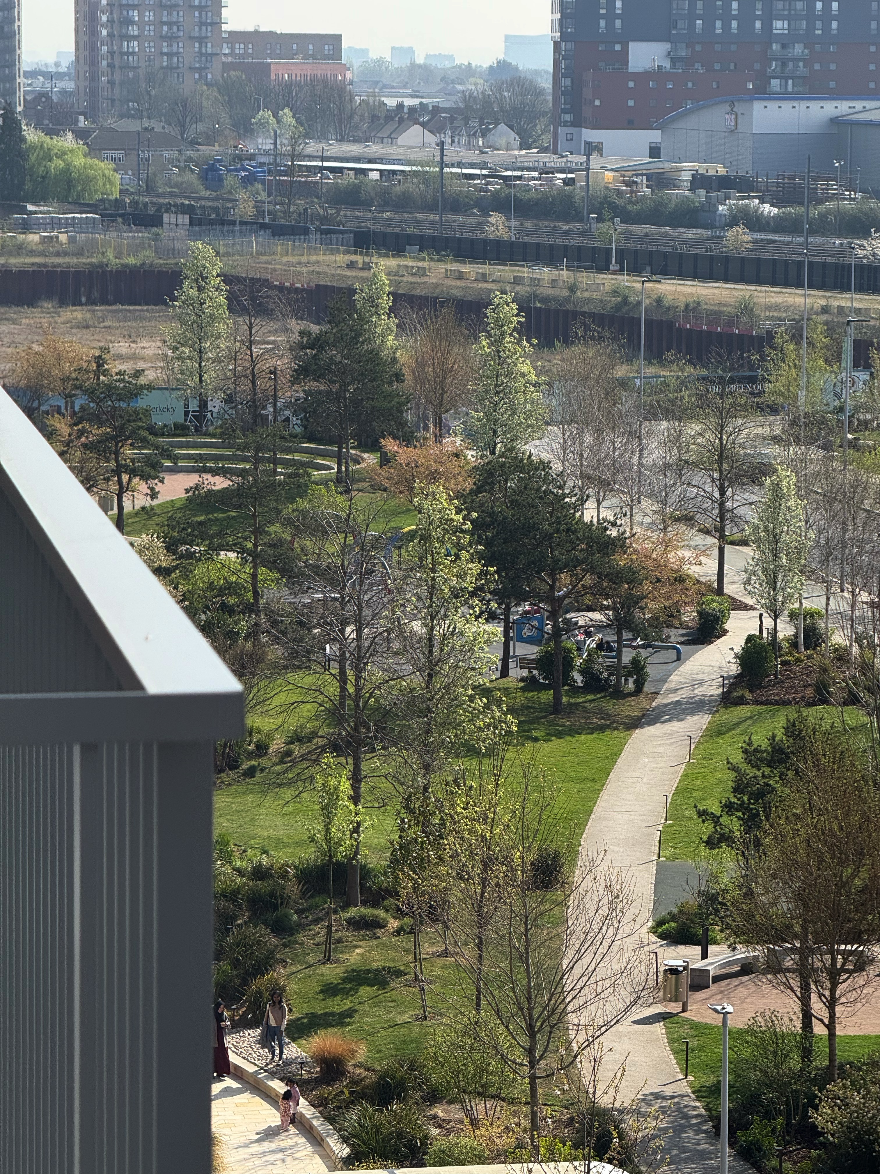 藍莎集團 - 英國樓盤、英國物業代理 | 英國買樓置業一站式服務