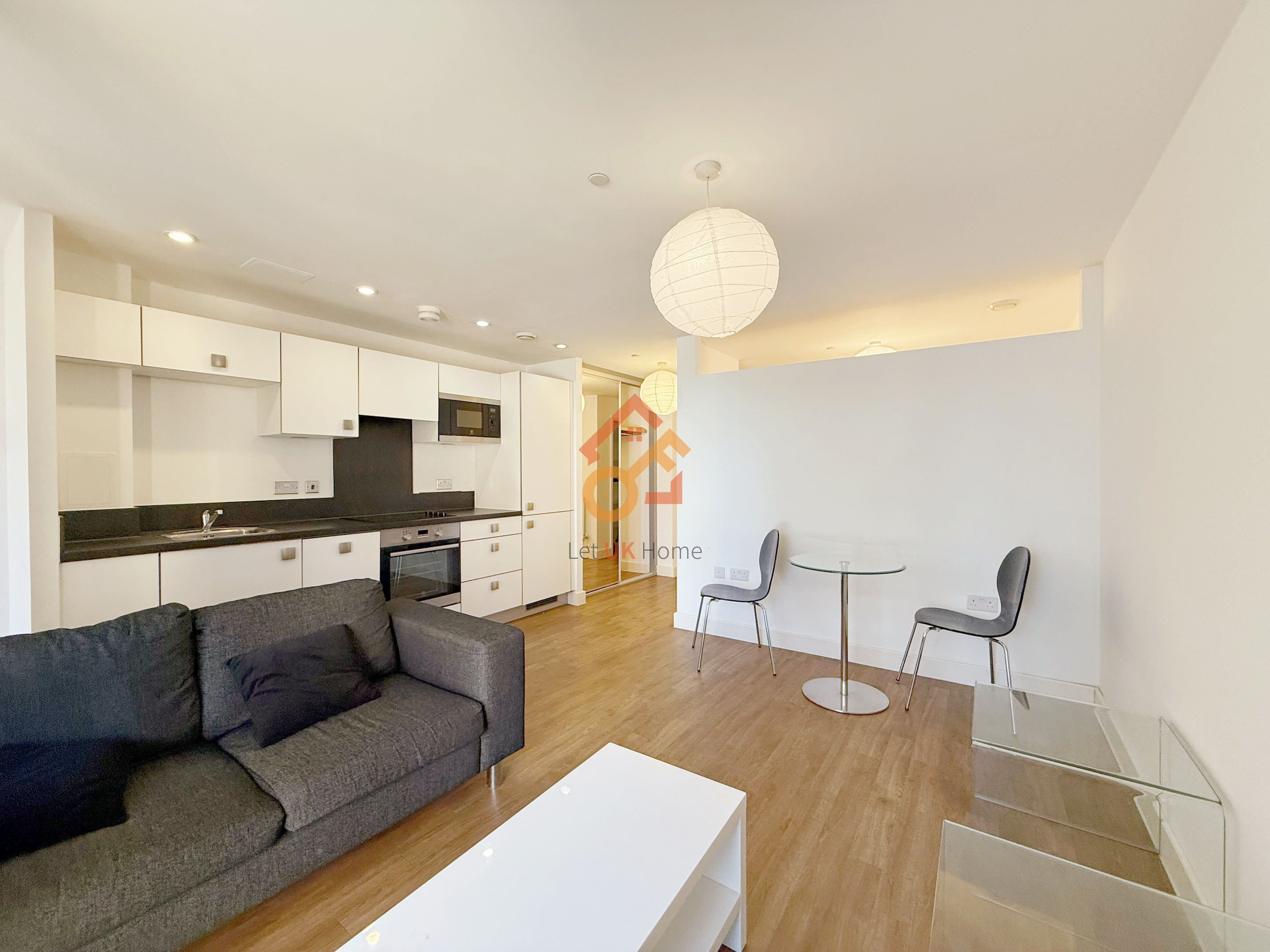 藍莎集團 | 英國置產一站式服務