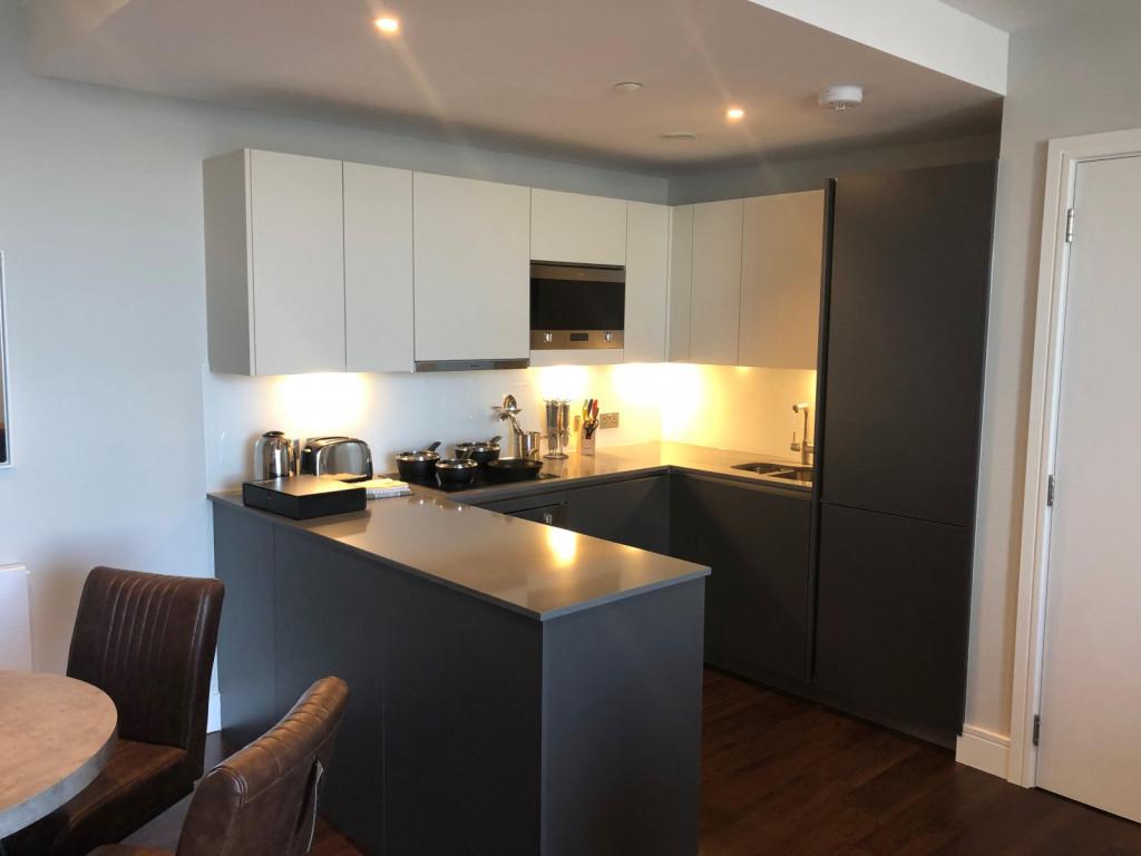 藍莎集團 | 英國置產一站式服務