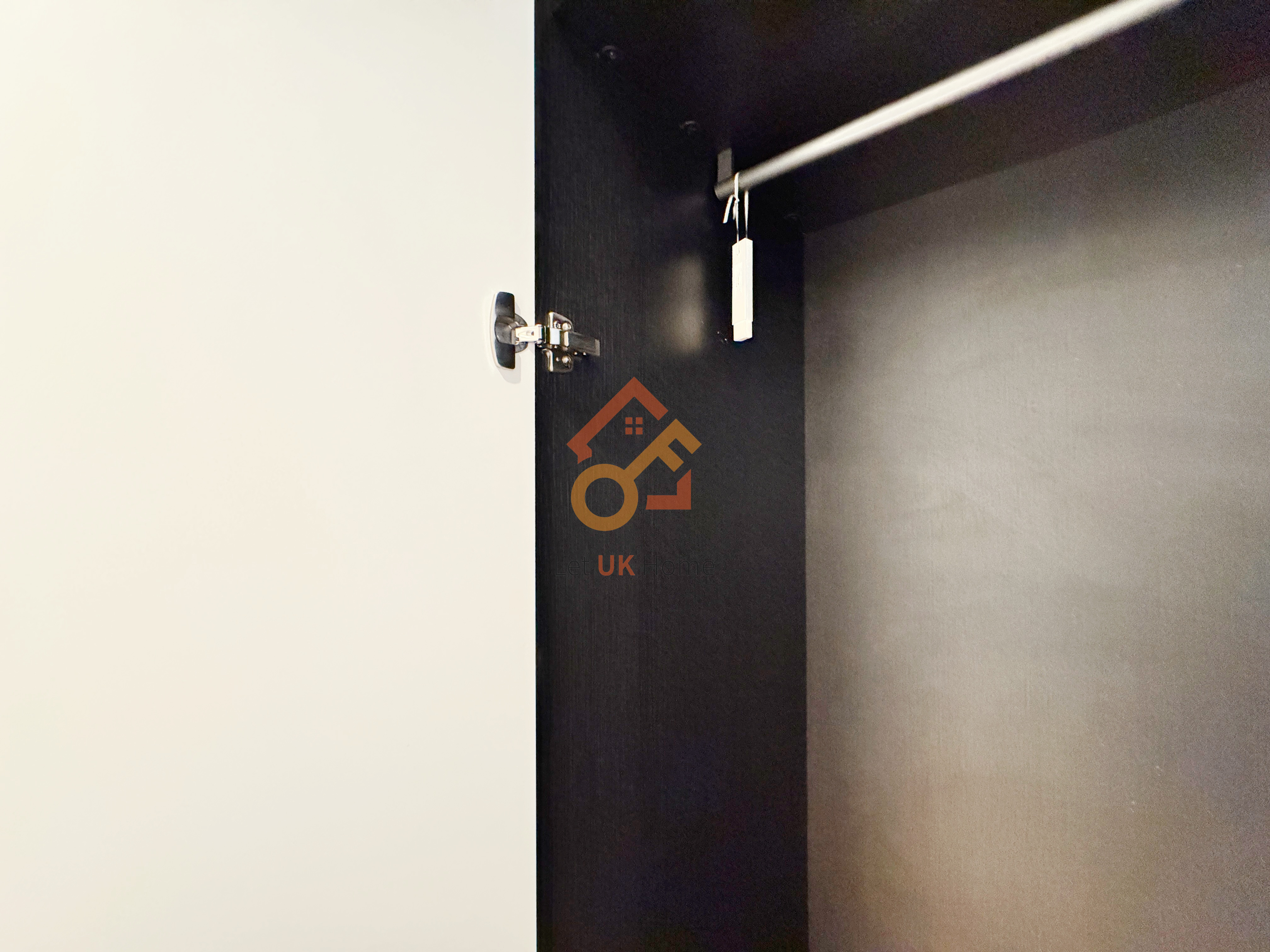 伦敦White City·2房·Wood Crescent 房源图片