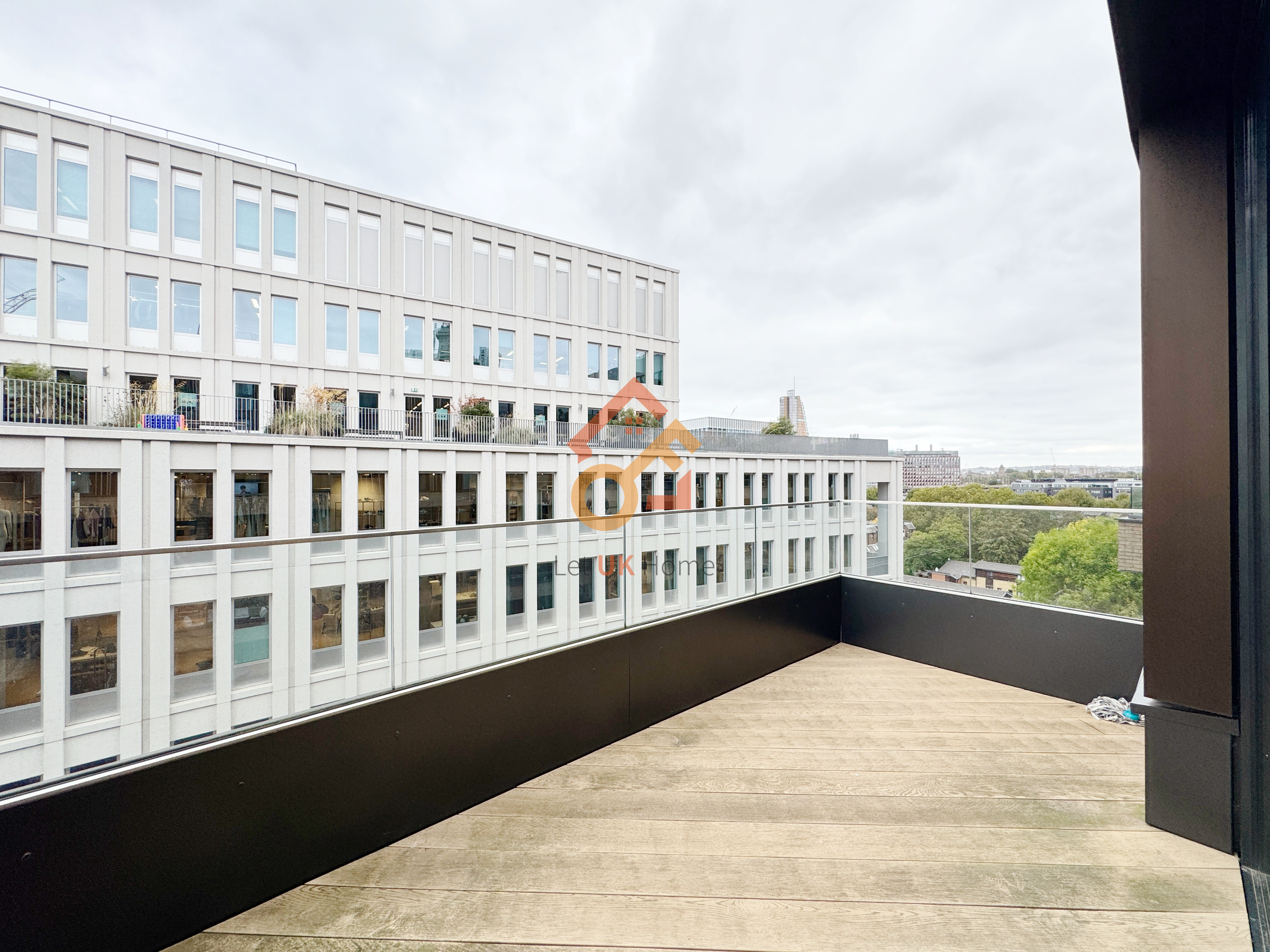 伦敦White City·2房·Wood Crescent 房源图片