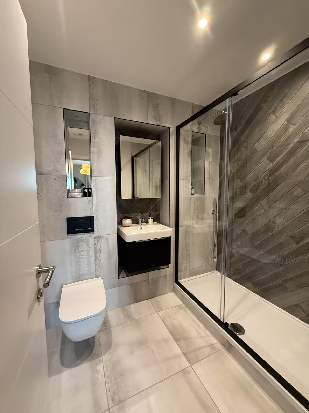 藍莎集團 | 英國置產一站式服務