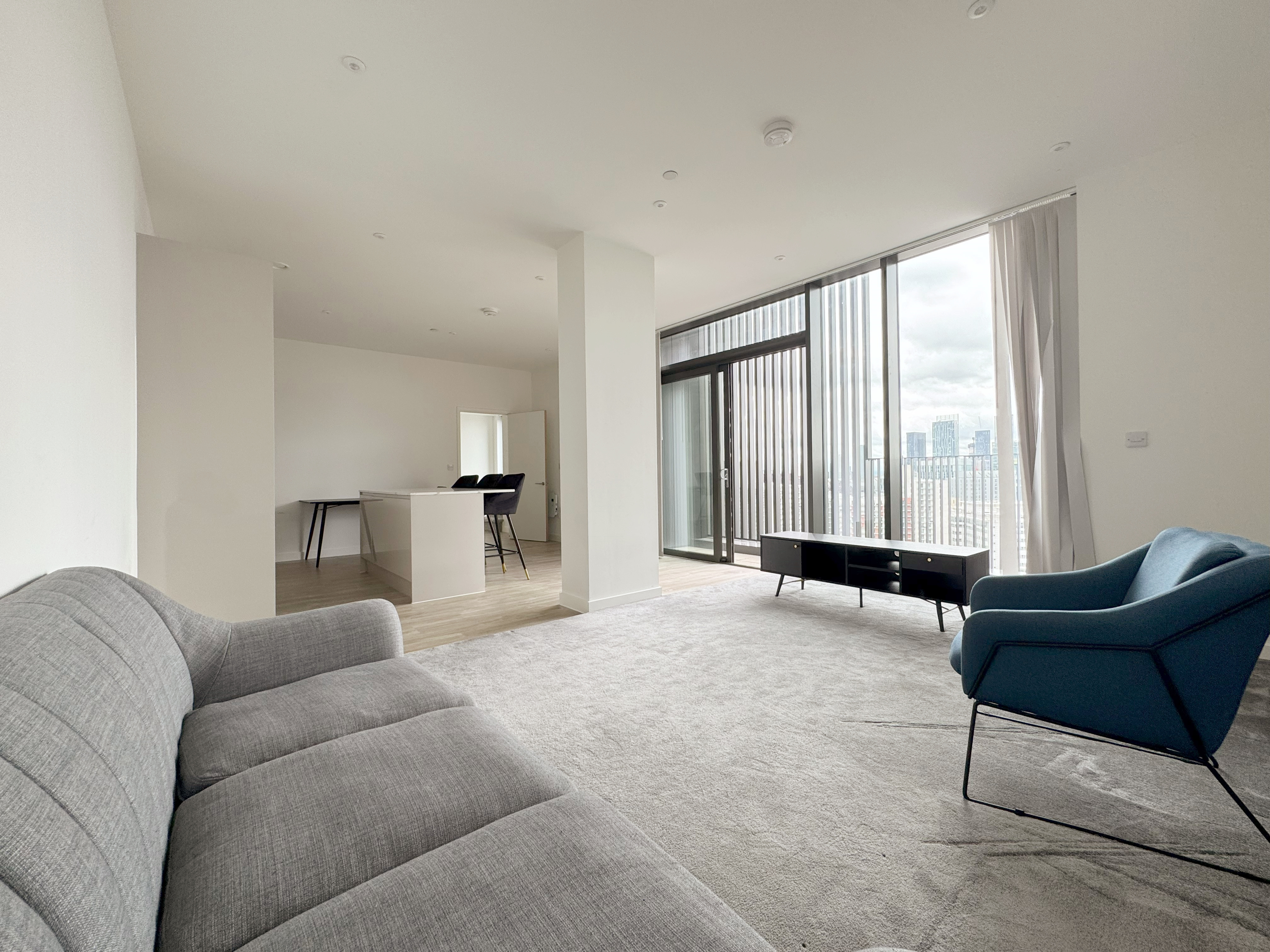 藍莎集團 - 英國樓盤、英國物業代理 | 英國買樓置業一站式服務