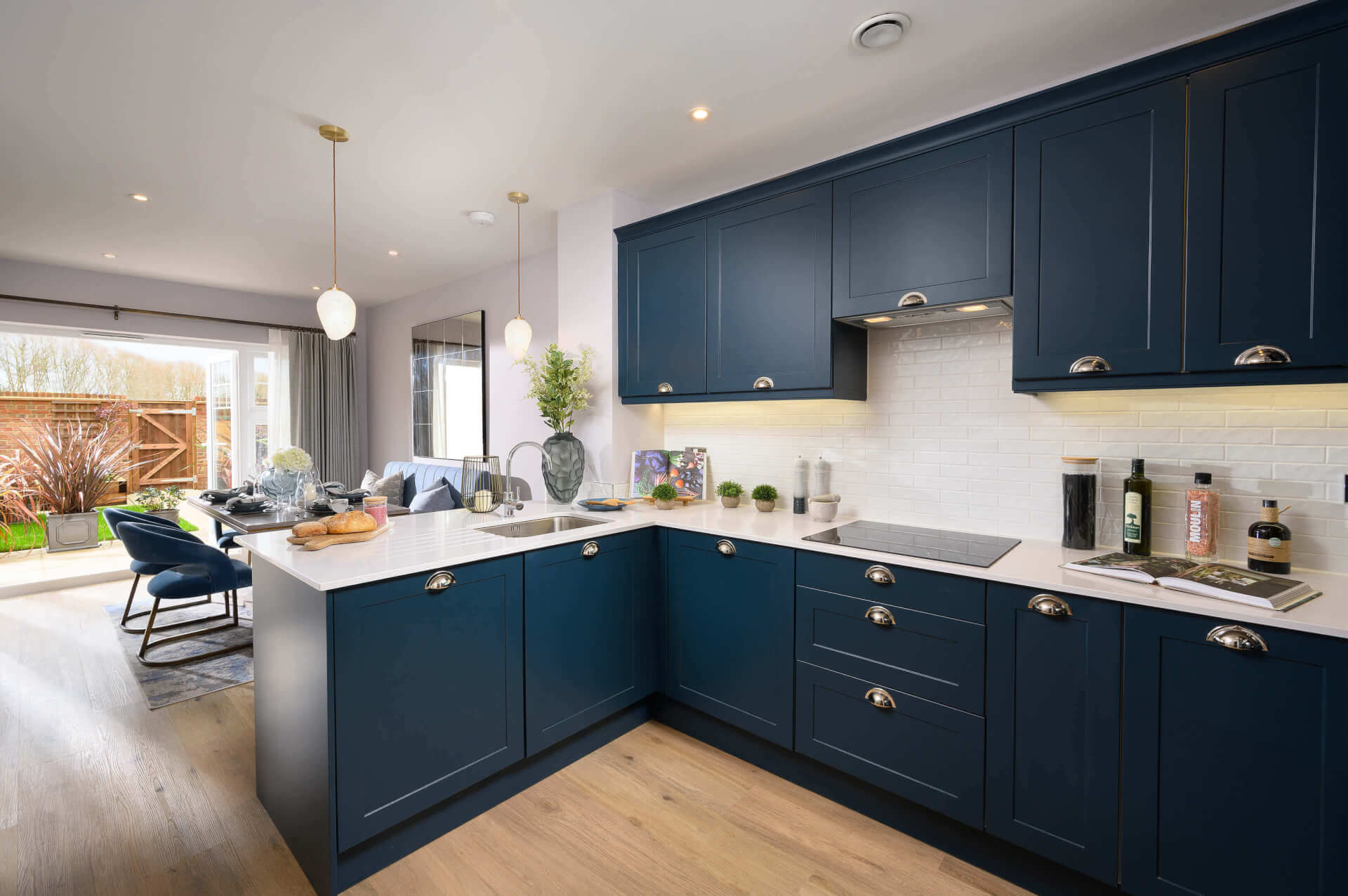 Lansha Group - UK Real Estate, UK Property Agency | One stop shop for buying and purchasing properties in the UK