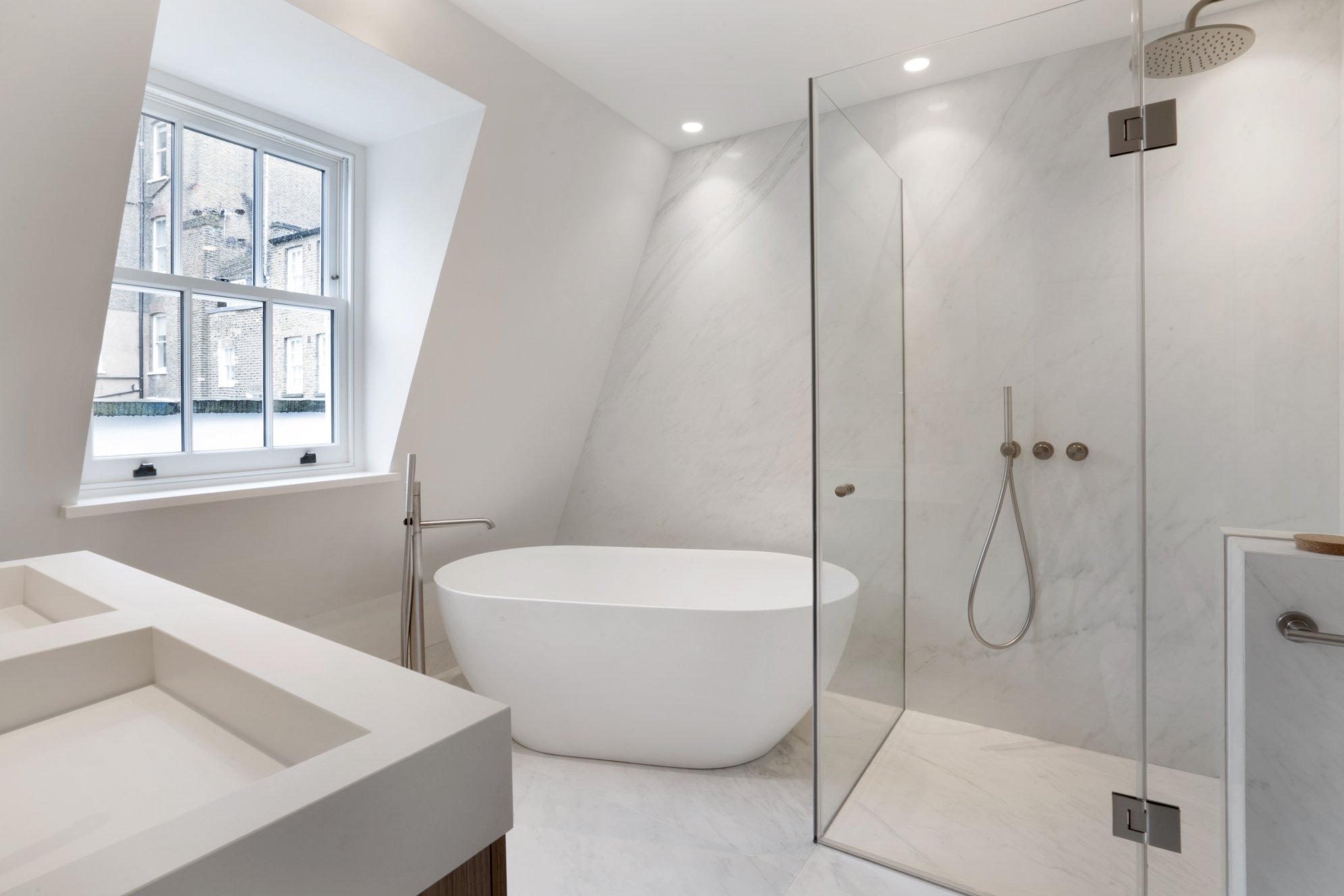 藍莎集團 - 英國樓盤、英國物業代理 | 英國買樓置業一站式服務