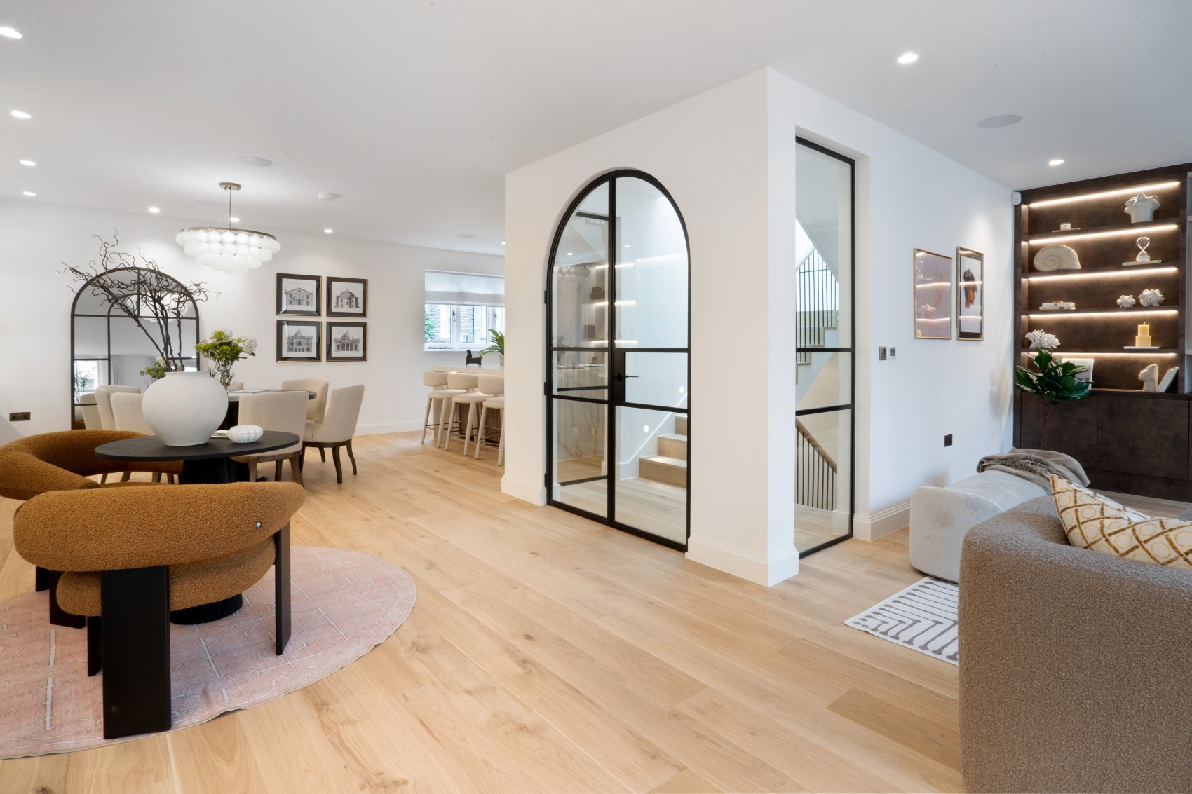 藍莎集團 - 英國樓盤、英國物業代理 | 英國買樓置業一站式服務