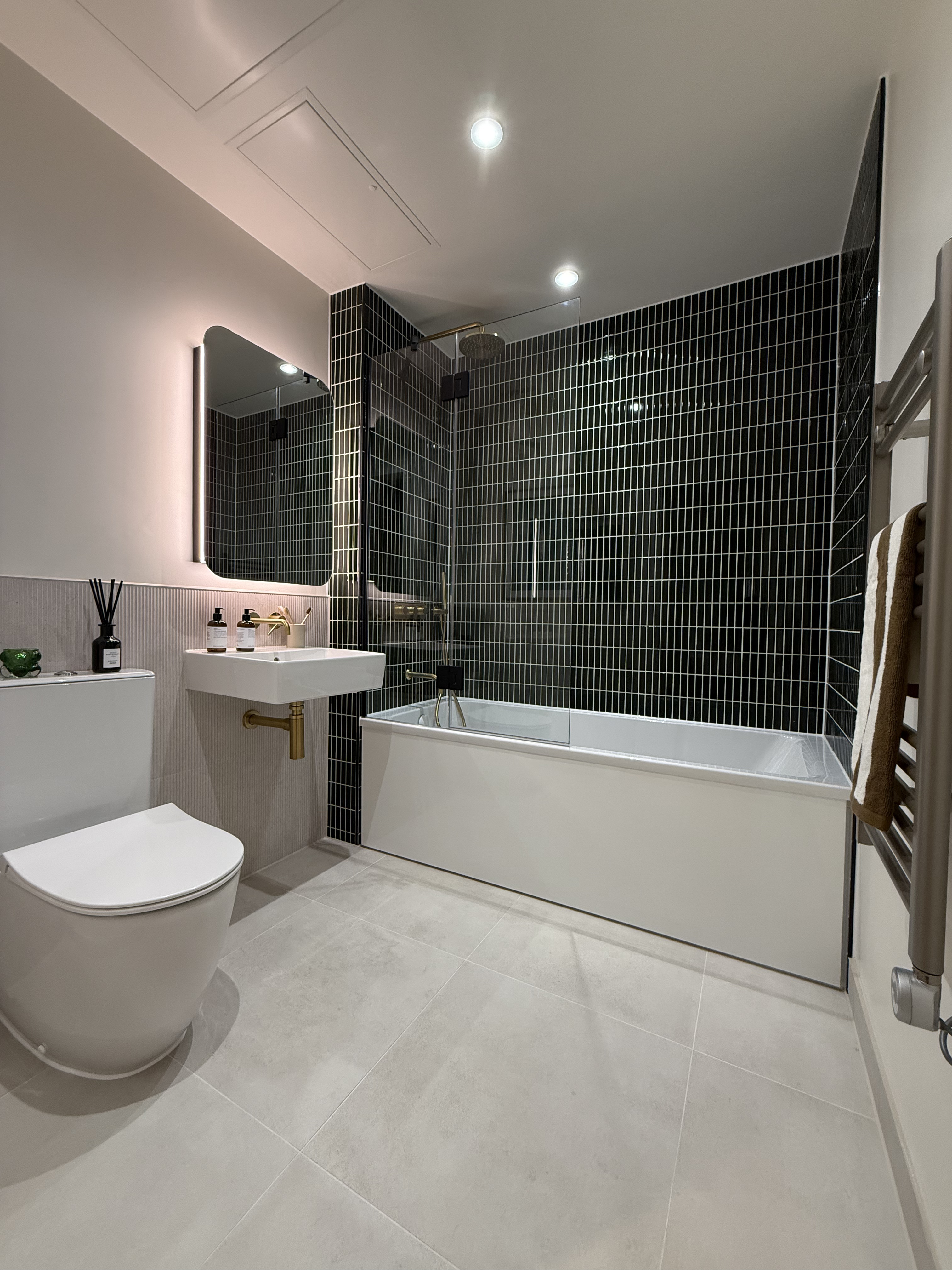 藍莎集團 - 英國樓盤、英國物業代理 | 英國買樓置業一站式服務