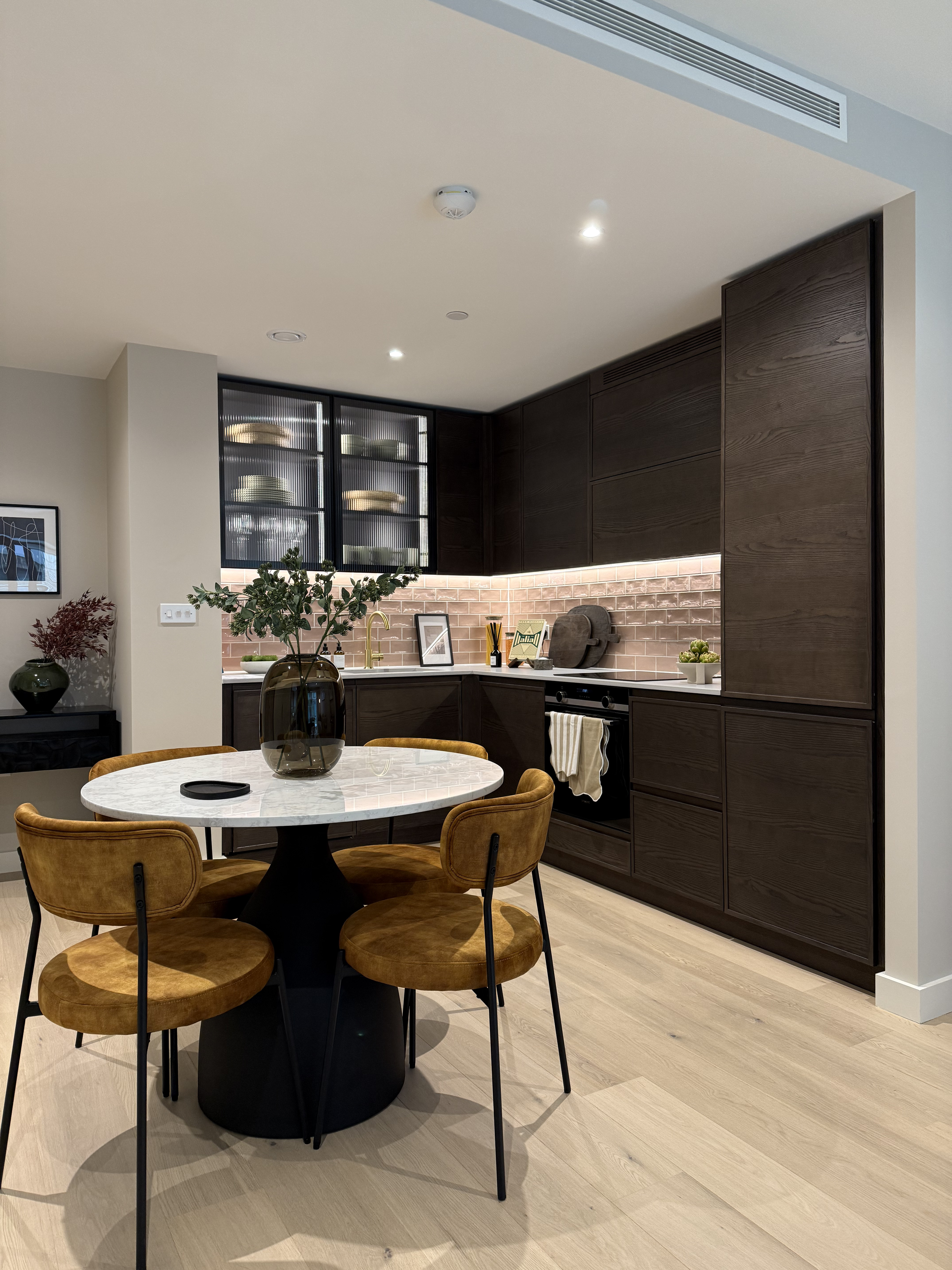 藍莎集團 - 英國樓盤、英國物業代理 | 英國買樓置業一站式服務