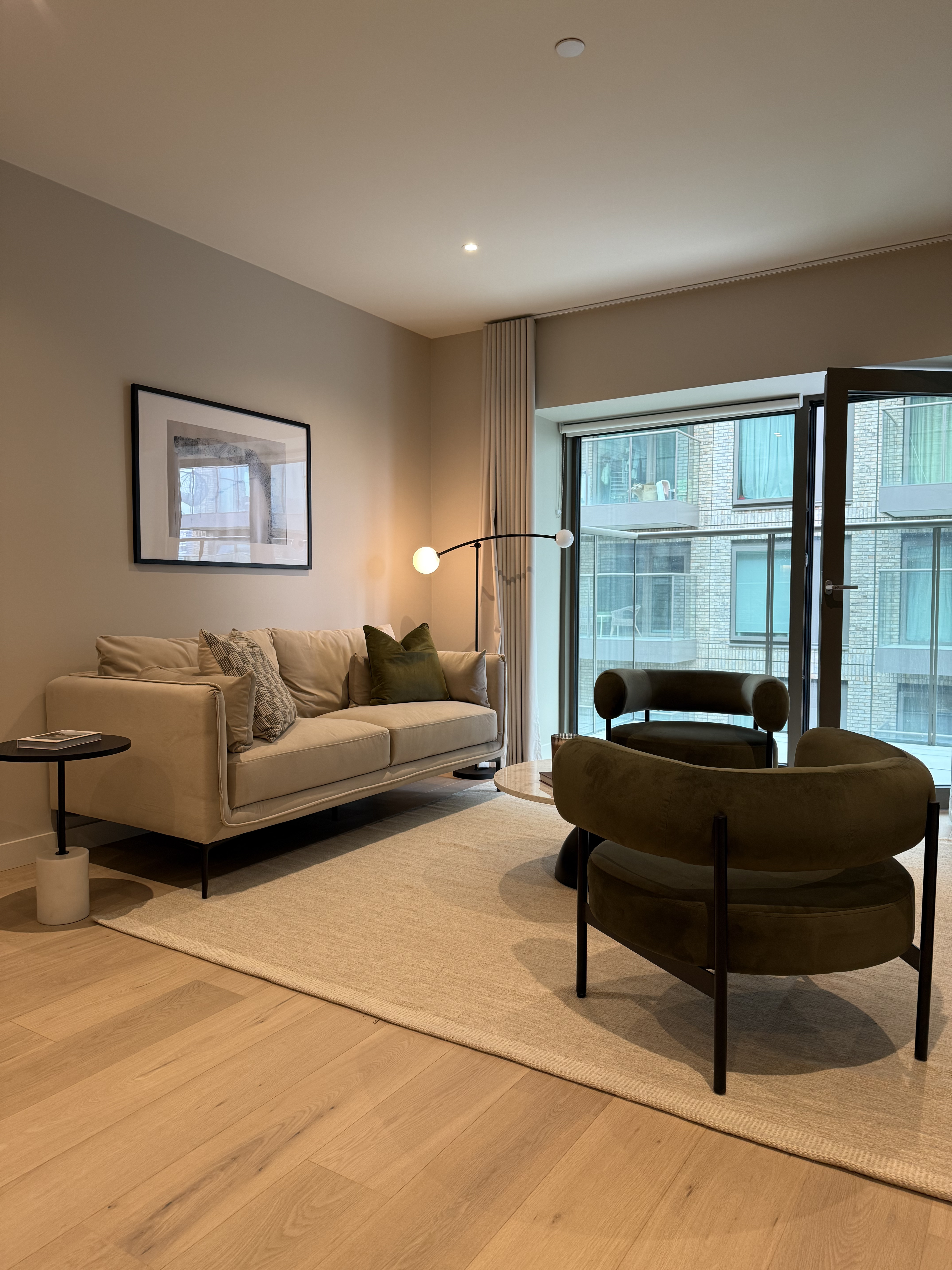 藍莎集團 - 英國樓盤、英國物業代理 | 英國買樓置業一站式服務