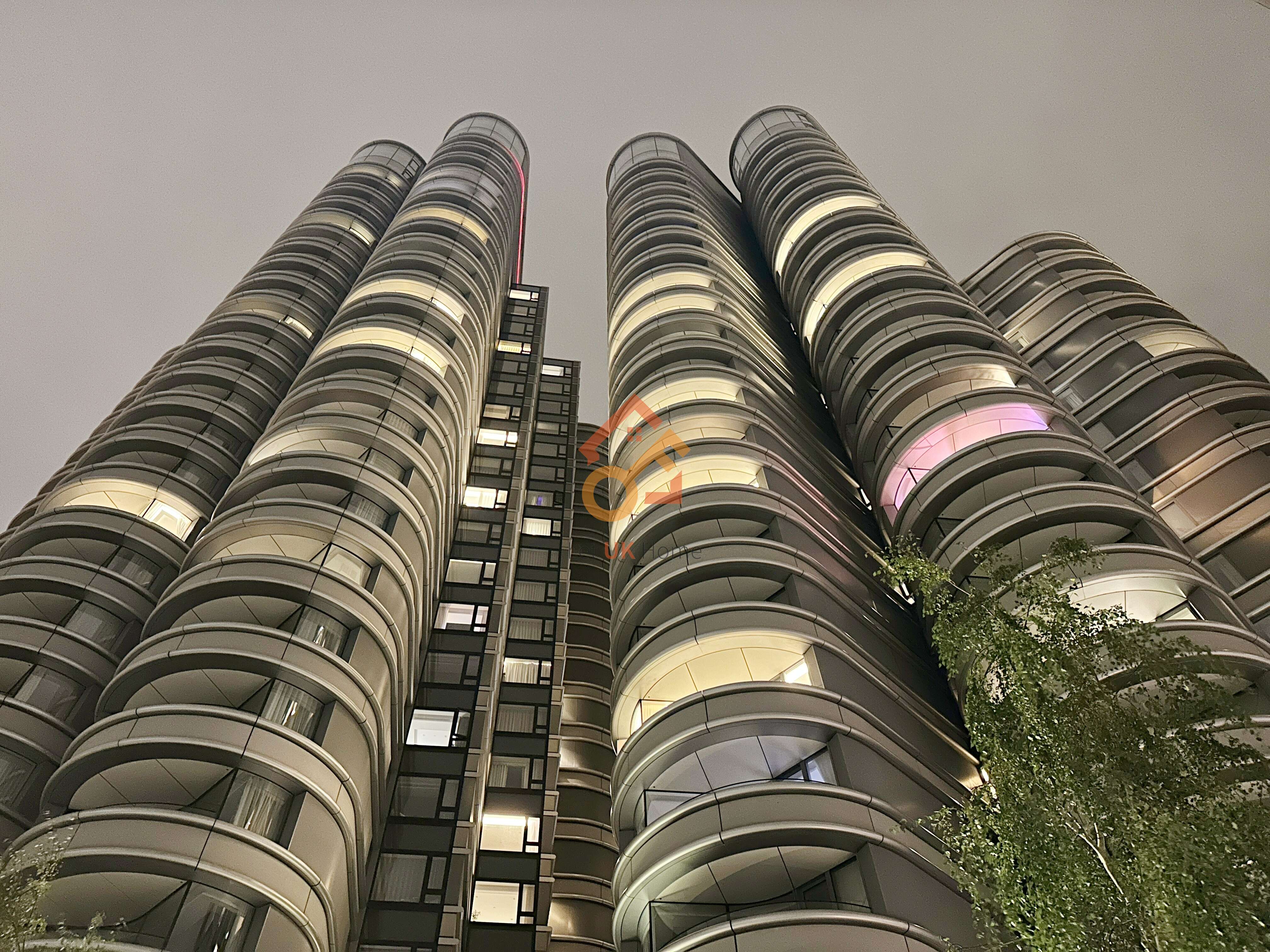 伦敦Vauxhall·3房4卫·The Corniche 外立面