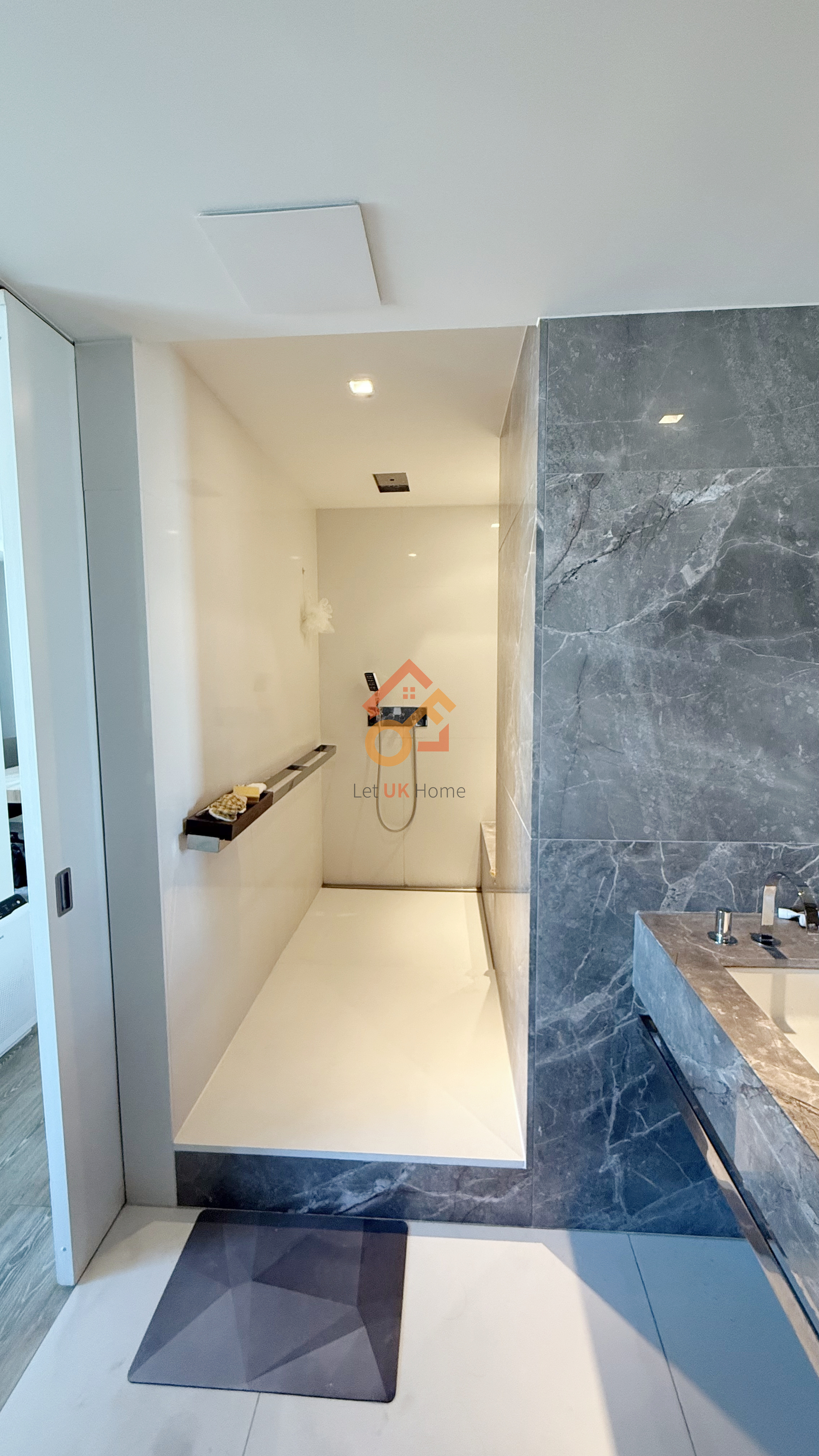 藍莎集團 | 英國置產一站式服務