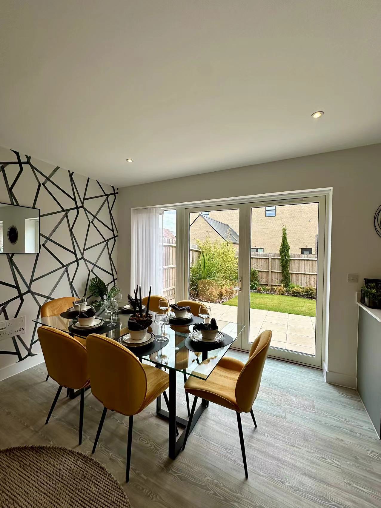 藍莎集團 - 英國樓盤、英國物業代理 | 英國買樓置業一站式服務