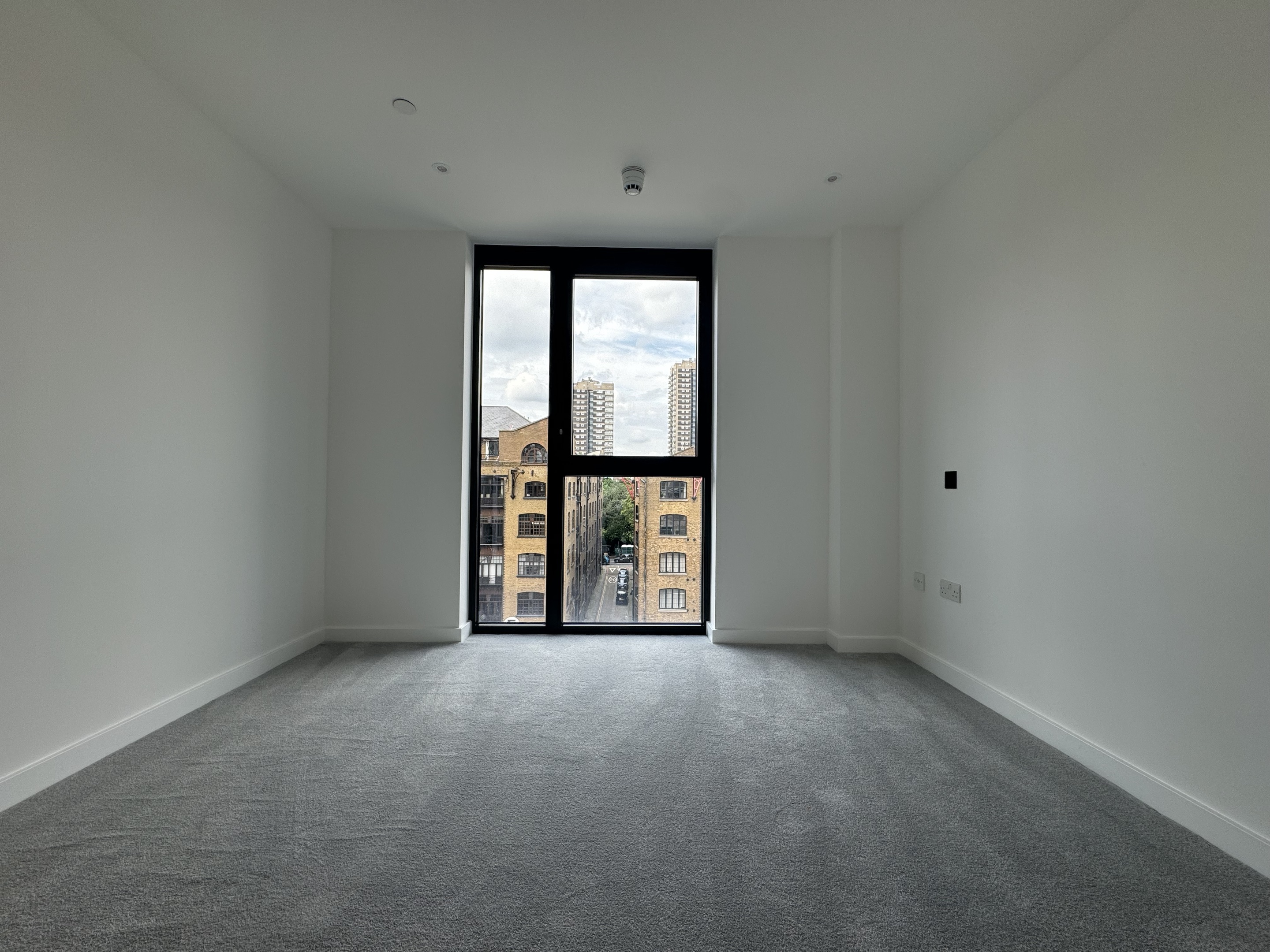 藍莎集團 | 英國置產一站式服務