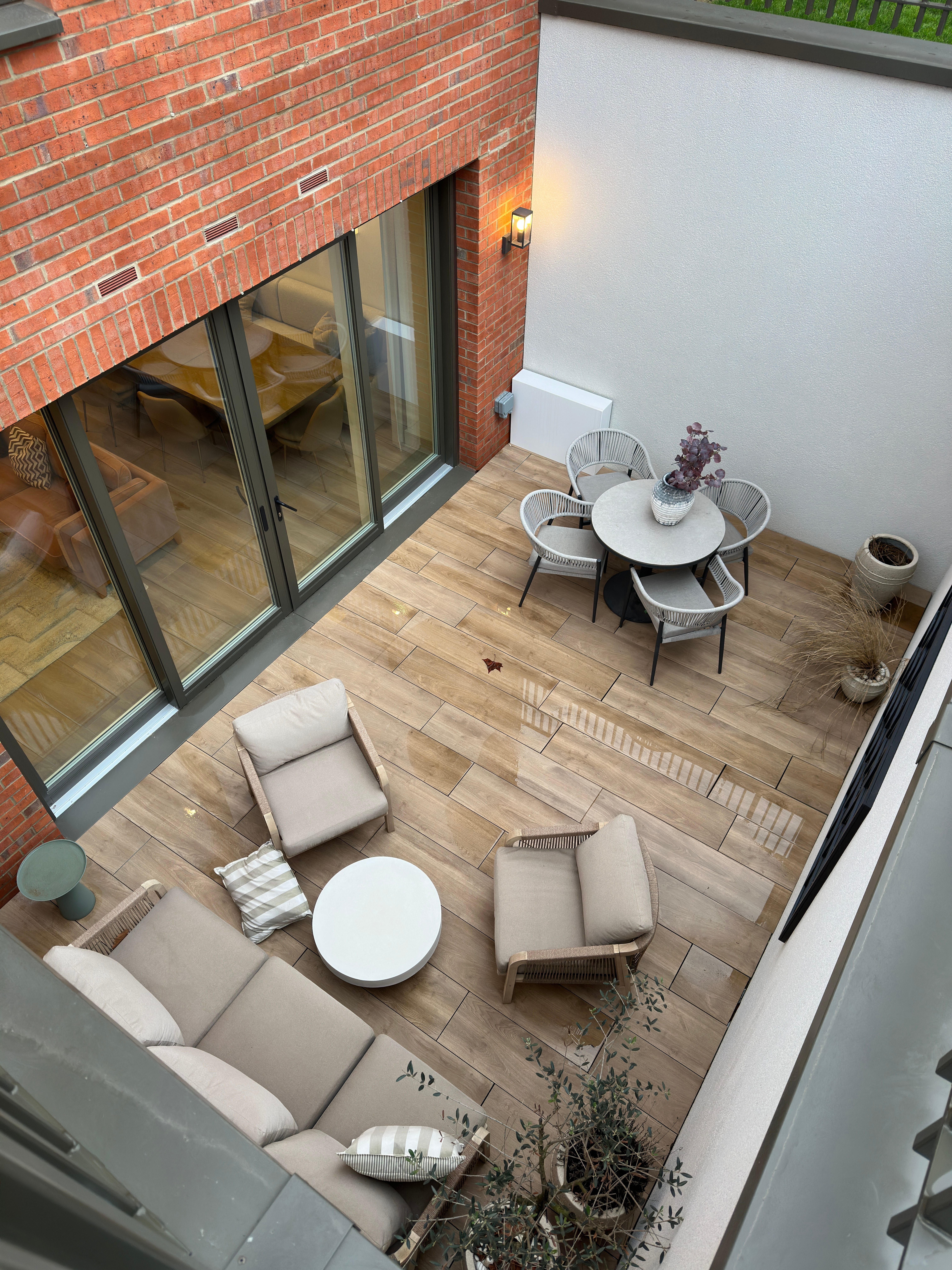 Lansha Group - UK Real Estate, UK Property Agency | One stop shop for buying and purchasing properties in the UK