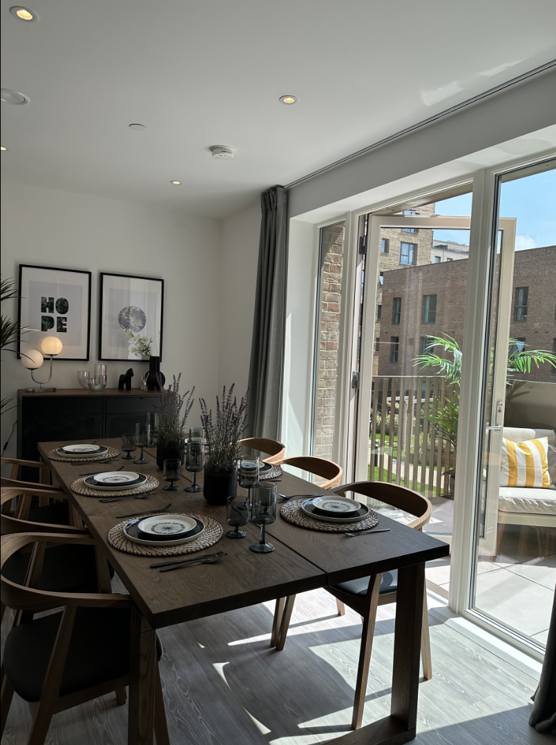 藍莎集團 - 英國樓盤、英國物業代理 | 英國買樓置業一站式服務