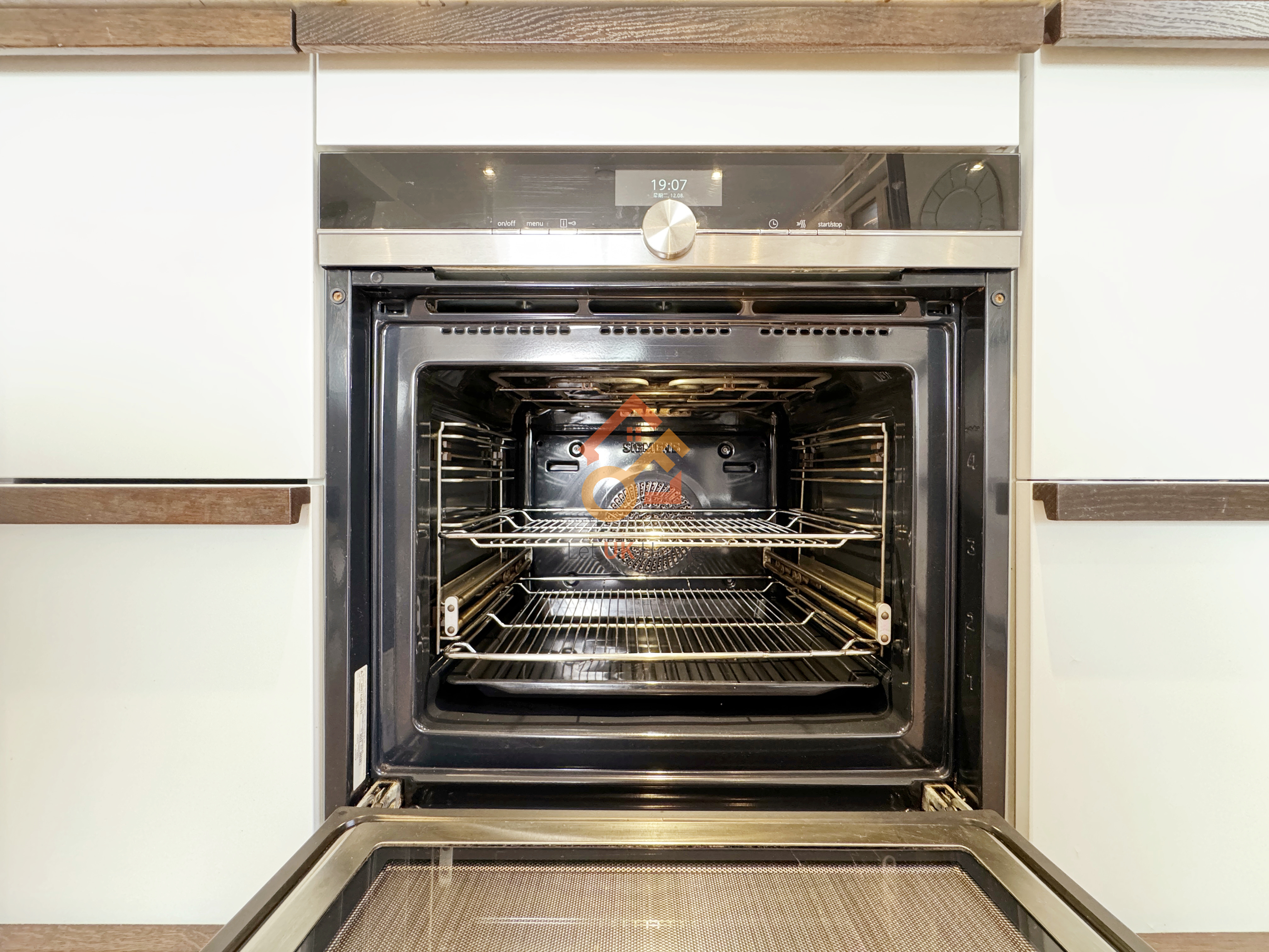 Lansha Group - UK Real Estate, UK Property Agency | One stop shop for buying and purchasing properties in the UK