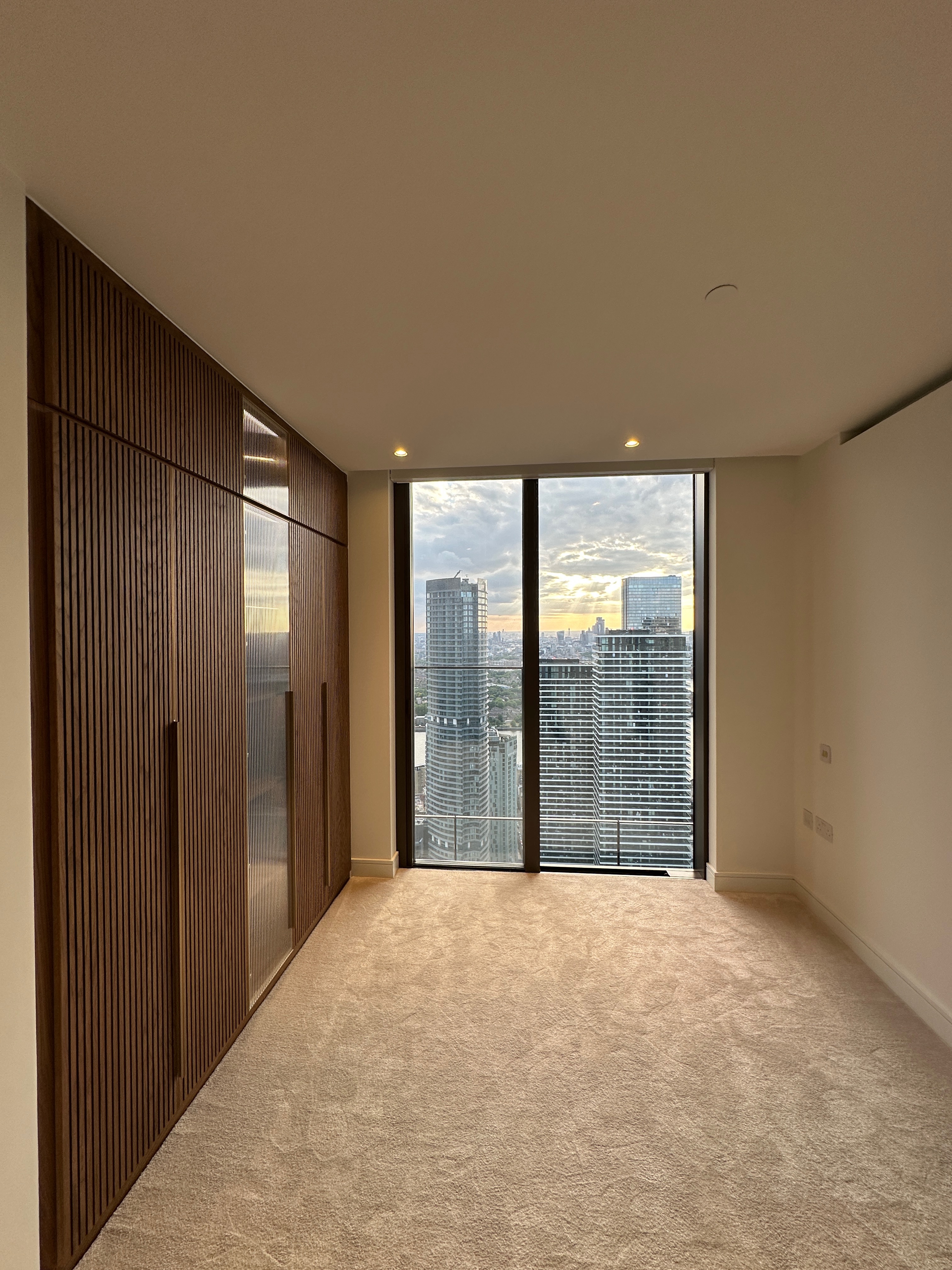 藍莎集團 - 英國樓盤、英國物業代理 | 英國買樓置業一站式服務