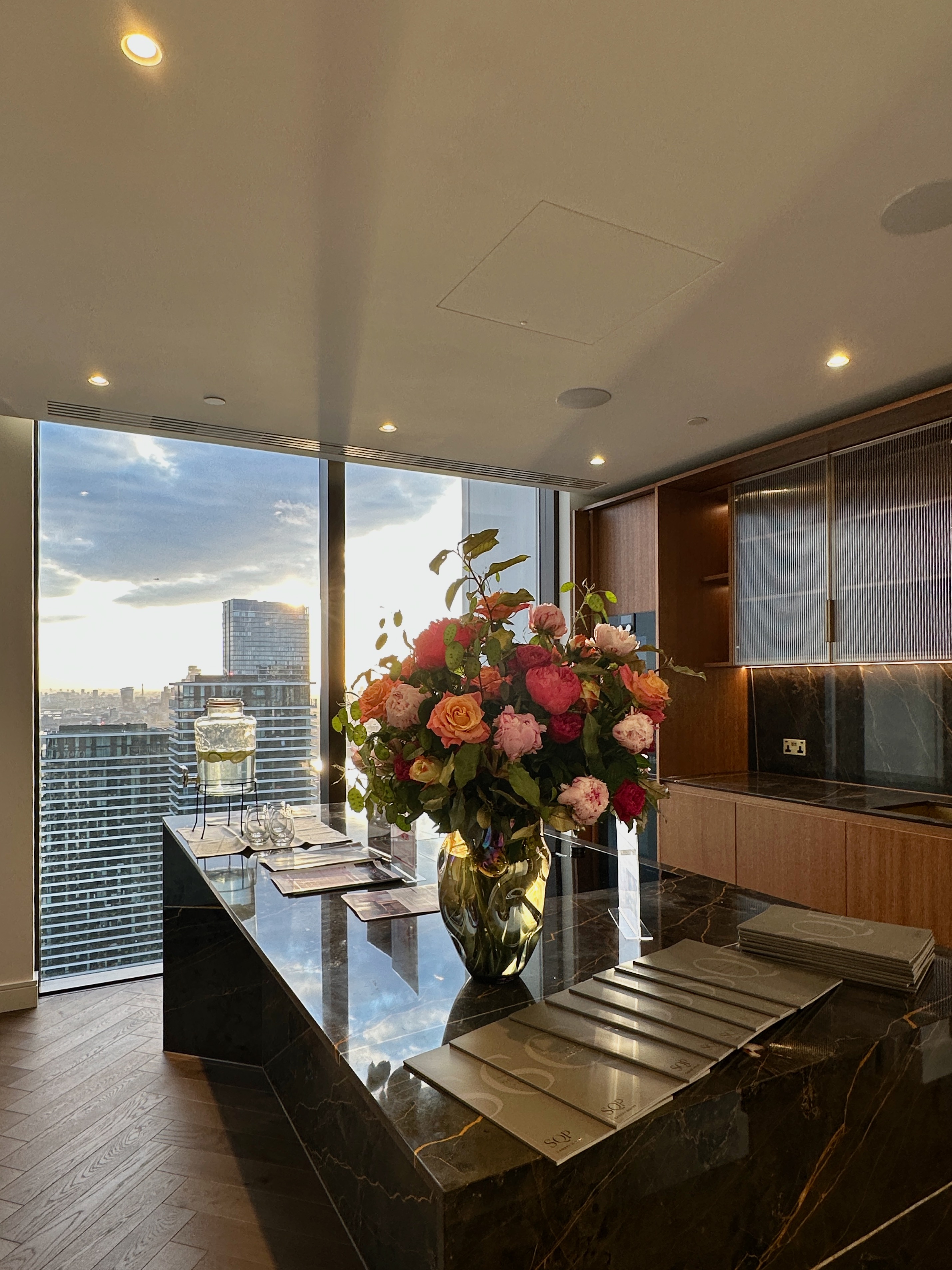 藍莎集團 - 英國樓盤、英國物業代理 | 英國買樓置業一站式服務