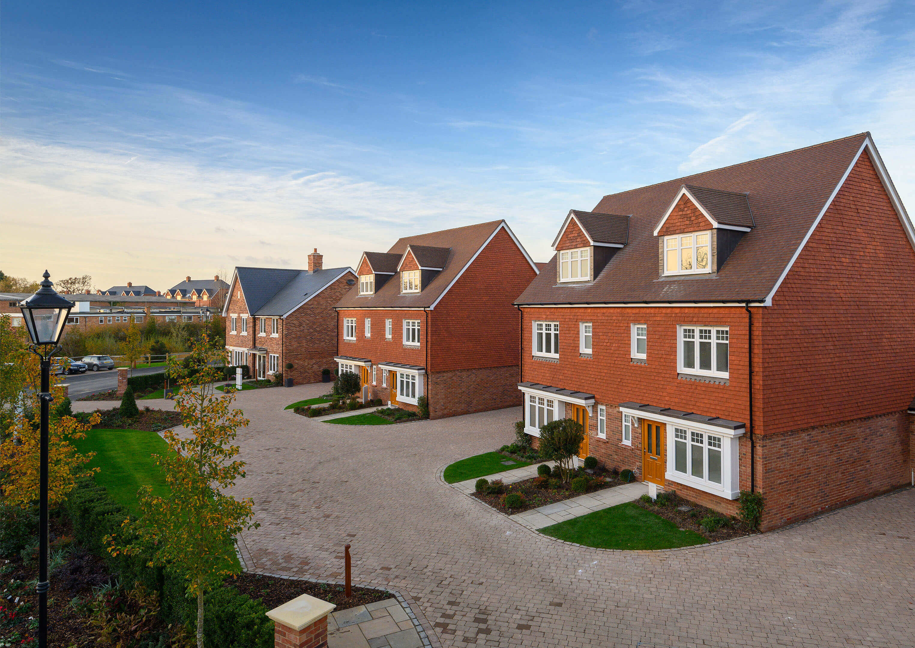 藍莎集團 - 英國樓盤、英國物業代理 | 英國買樓置業一站式服務