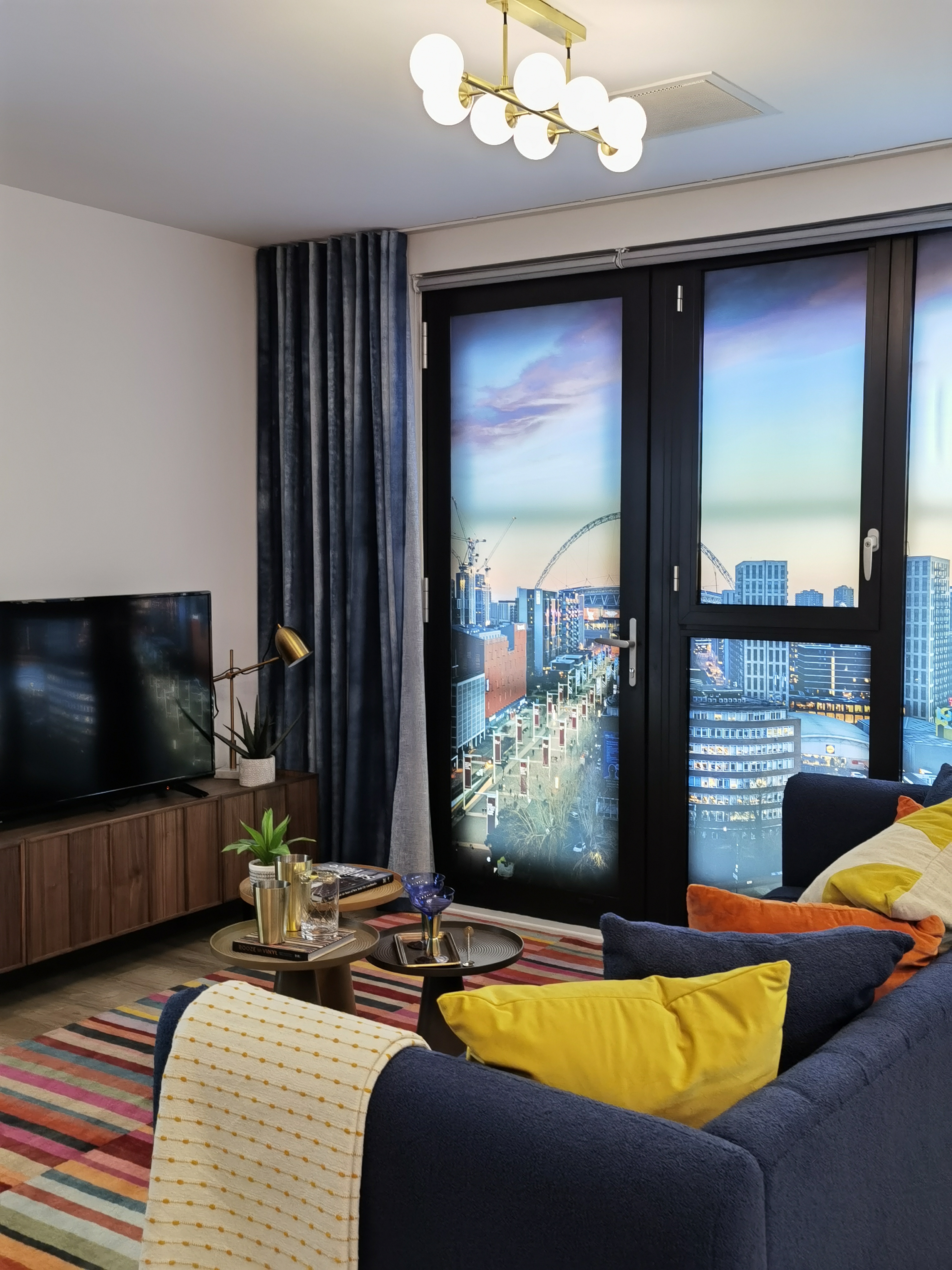 藍莎集團 | 英國置產一站式服務