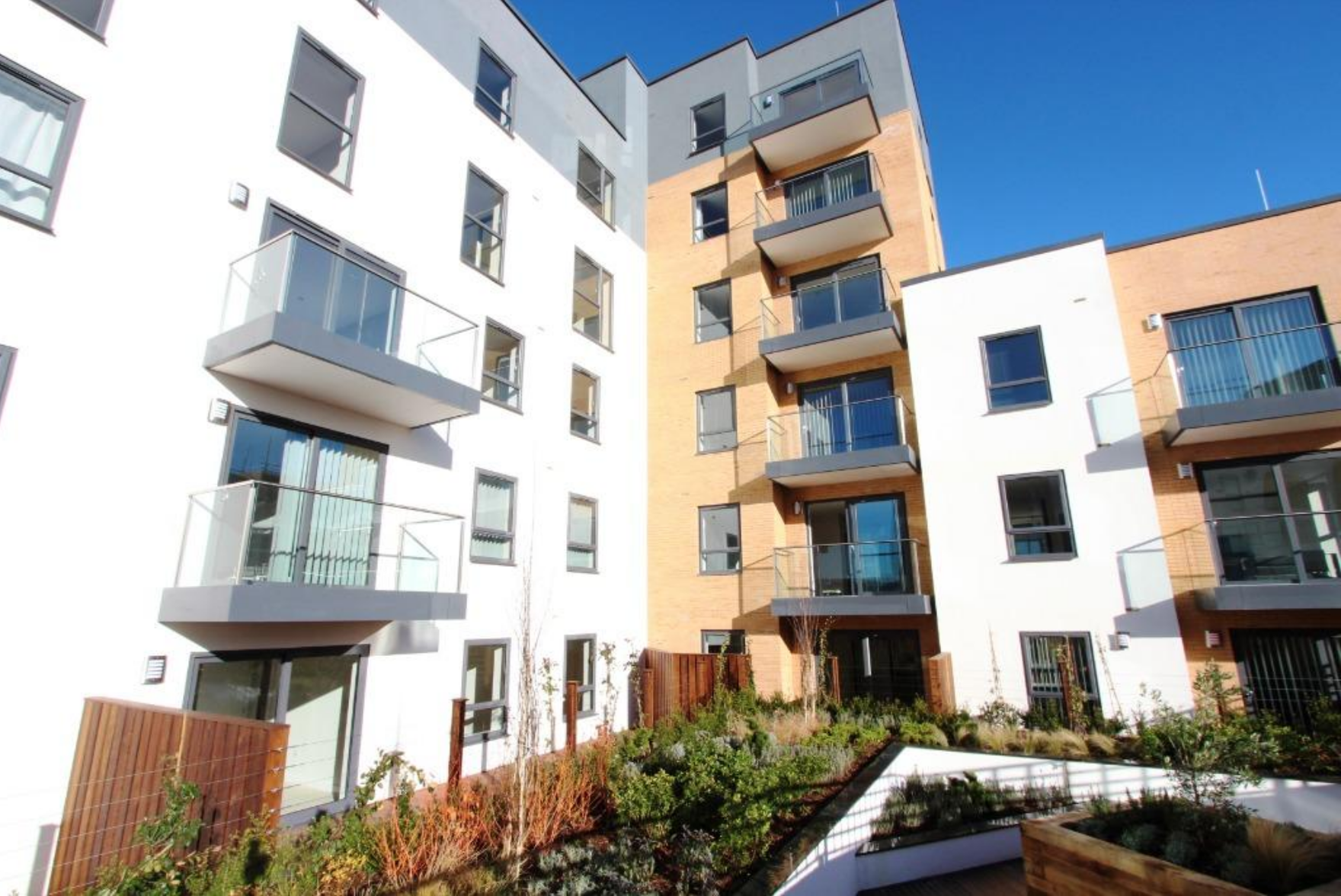 藍莎集團 | 英國置產一站式服務