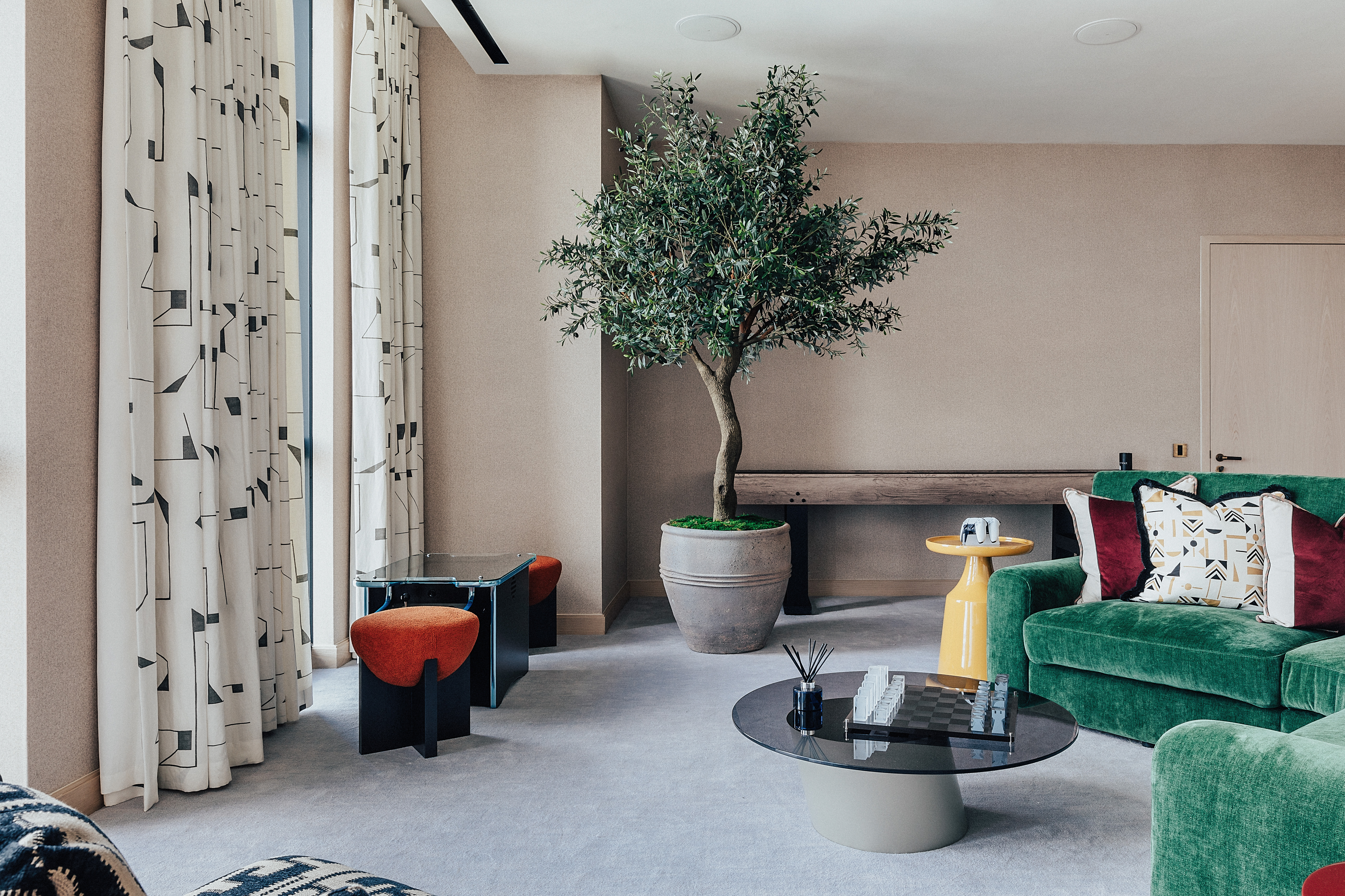 藍莎集團 - 英國樓盤、英國物業代理 | 英國買樓置業一站式服務