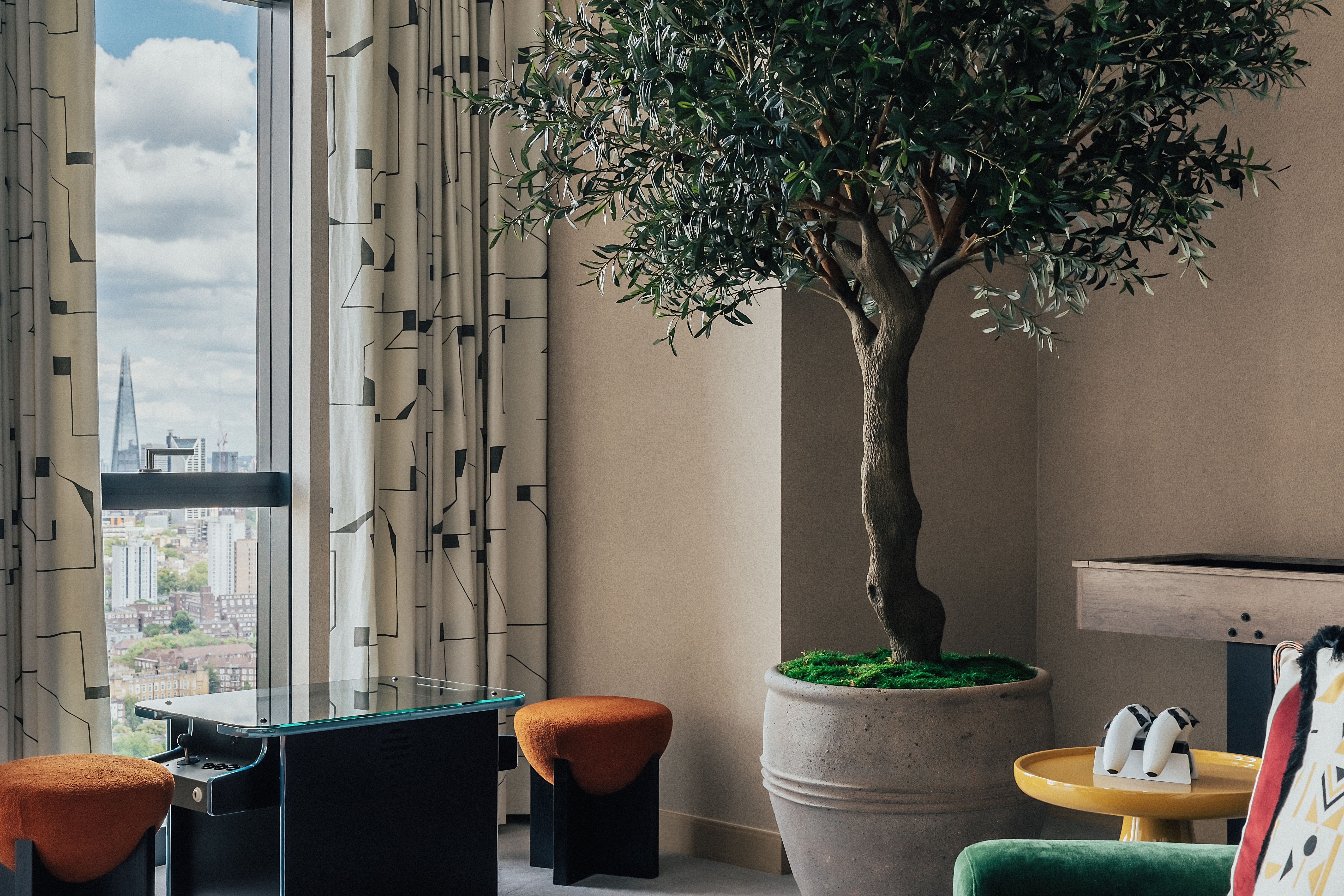 藍莎集團 - 英國樓盤、英國物業代理 | 英國買樓置業一站式服務